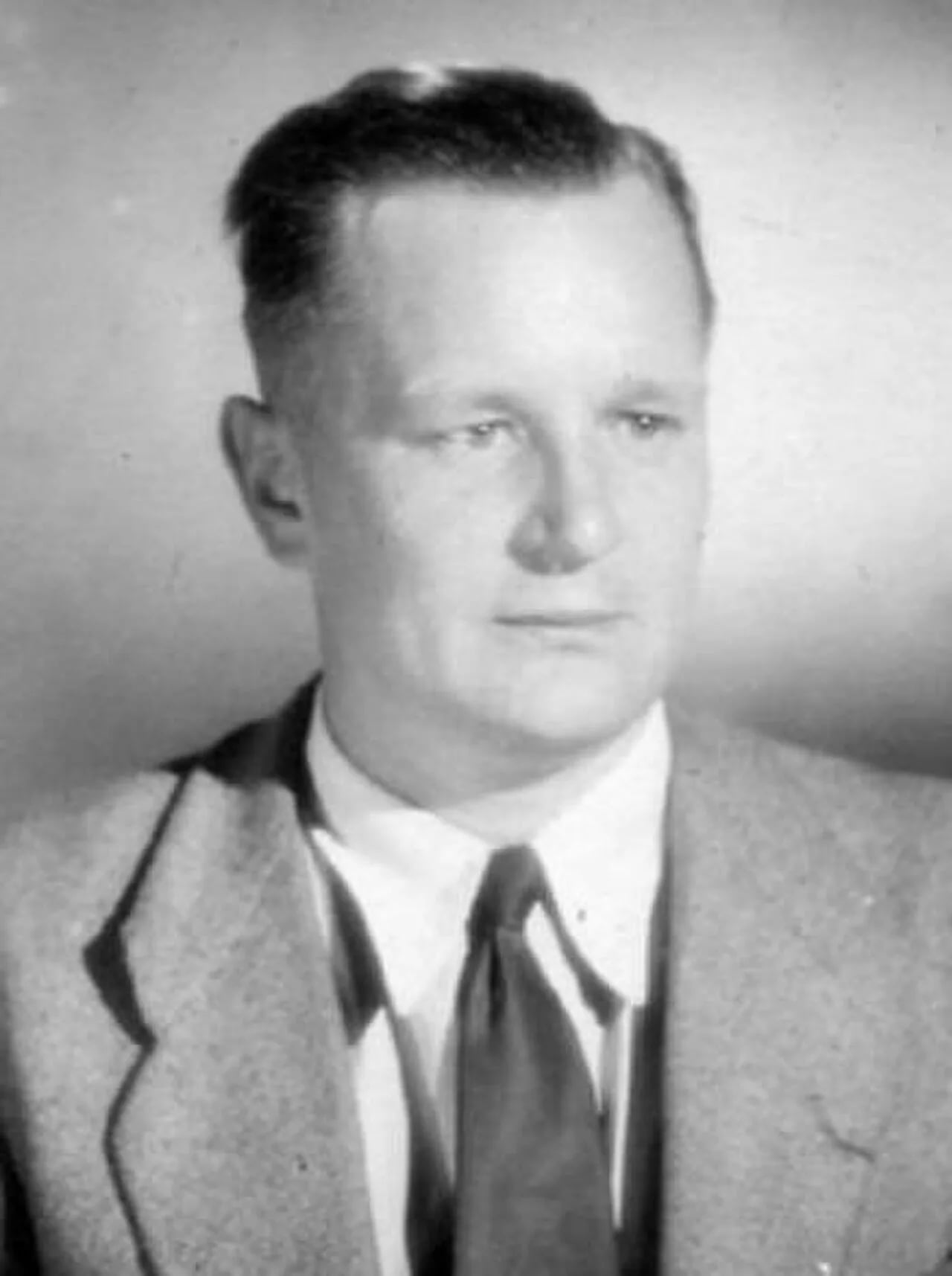 Porträt von René Cailleaud (1910–2000) – Gedenkseite