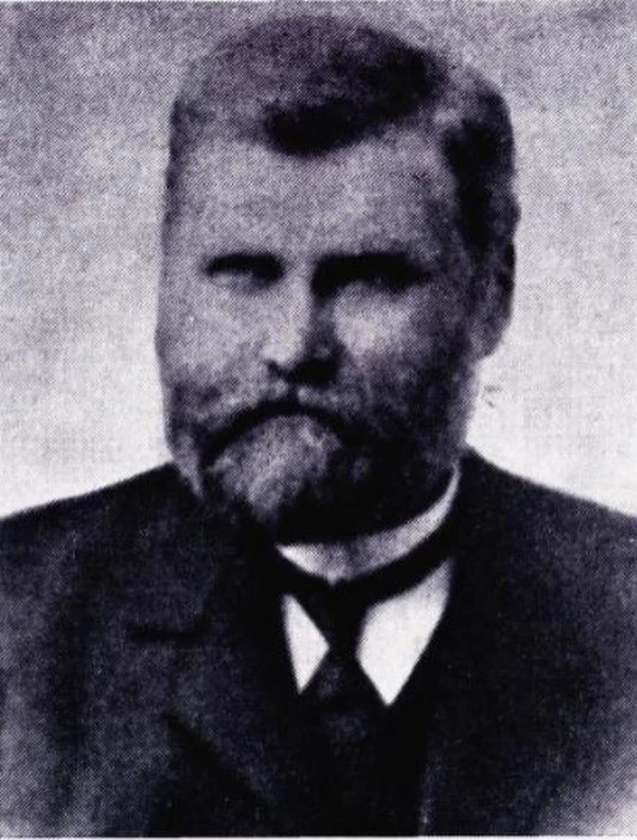 Portrait of Bernhard Holt (1843–1923) – memorial page