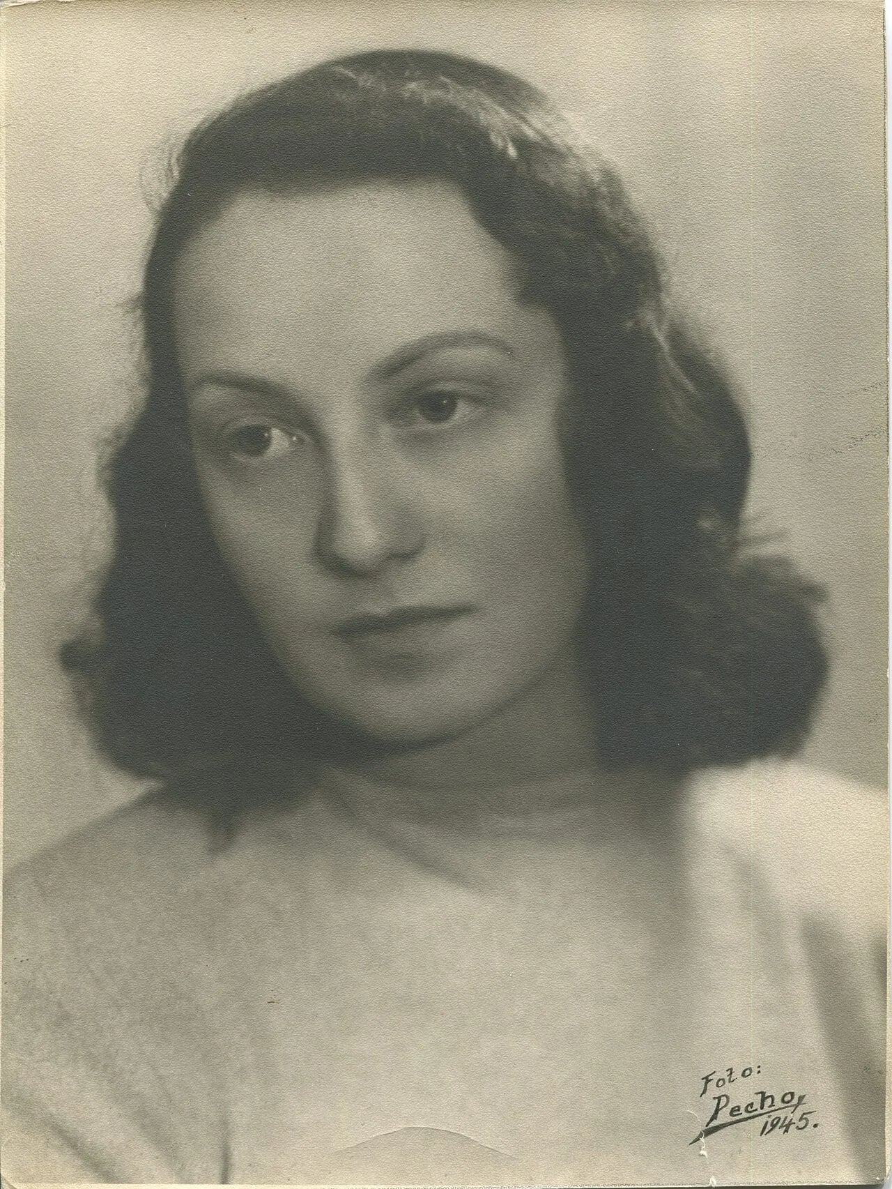 Portrait of Dalma Špitzerová (1925–2021) – memorial page