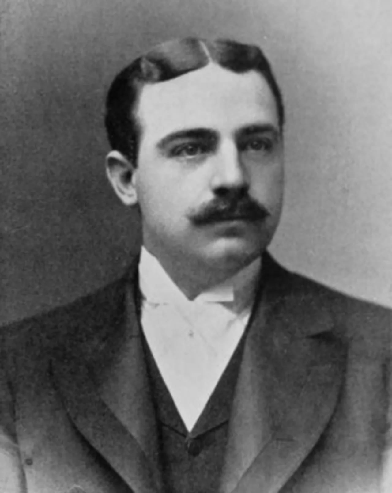 Portrait of Louis F. Rothschild (1869–1957) – memorial page