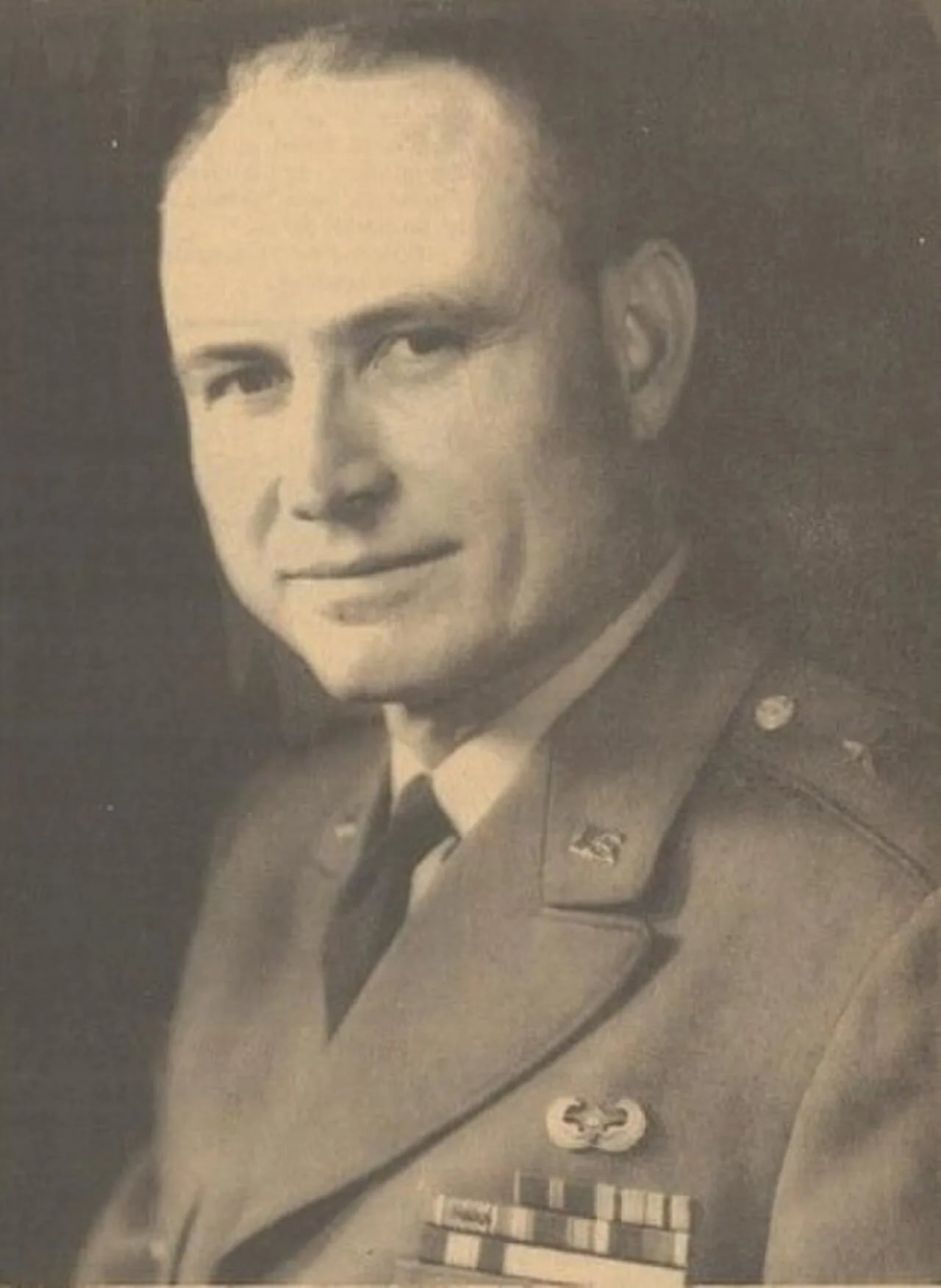 Porträt von Harris W. Hollis (1919–1999) – Gedenkseite