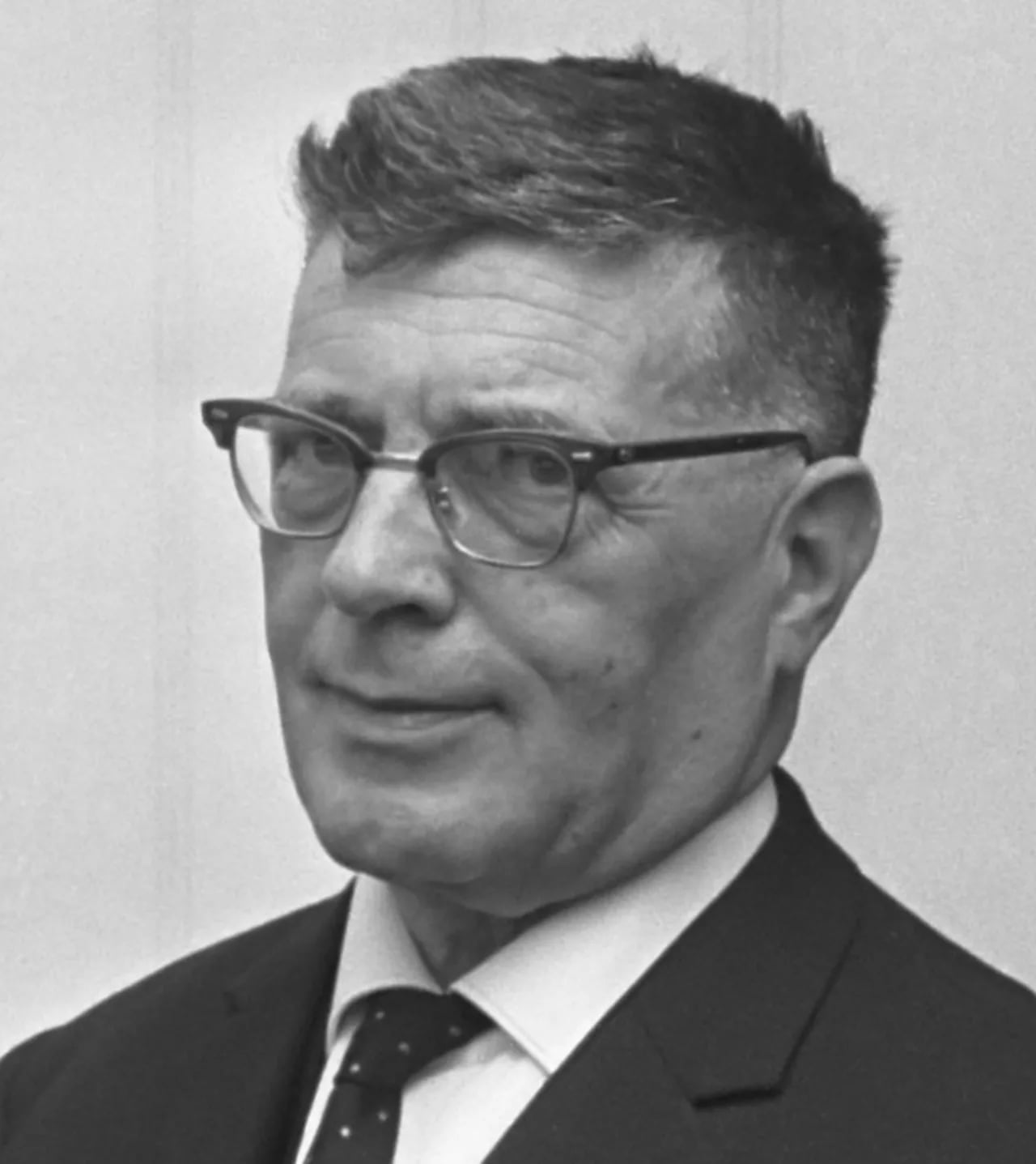 Portrait of Jacques Presser (1899–1970) – memorial page