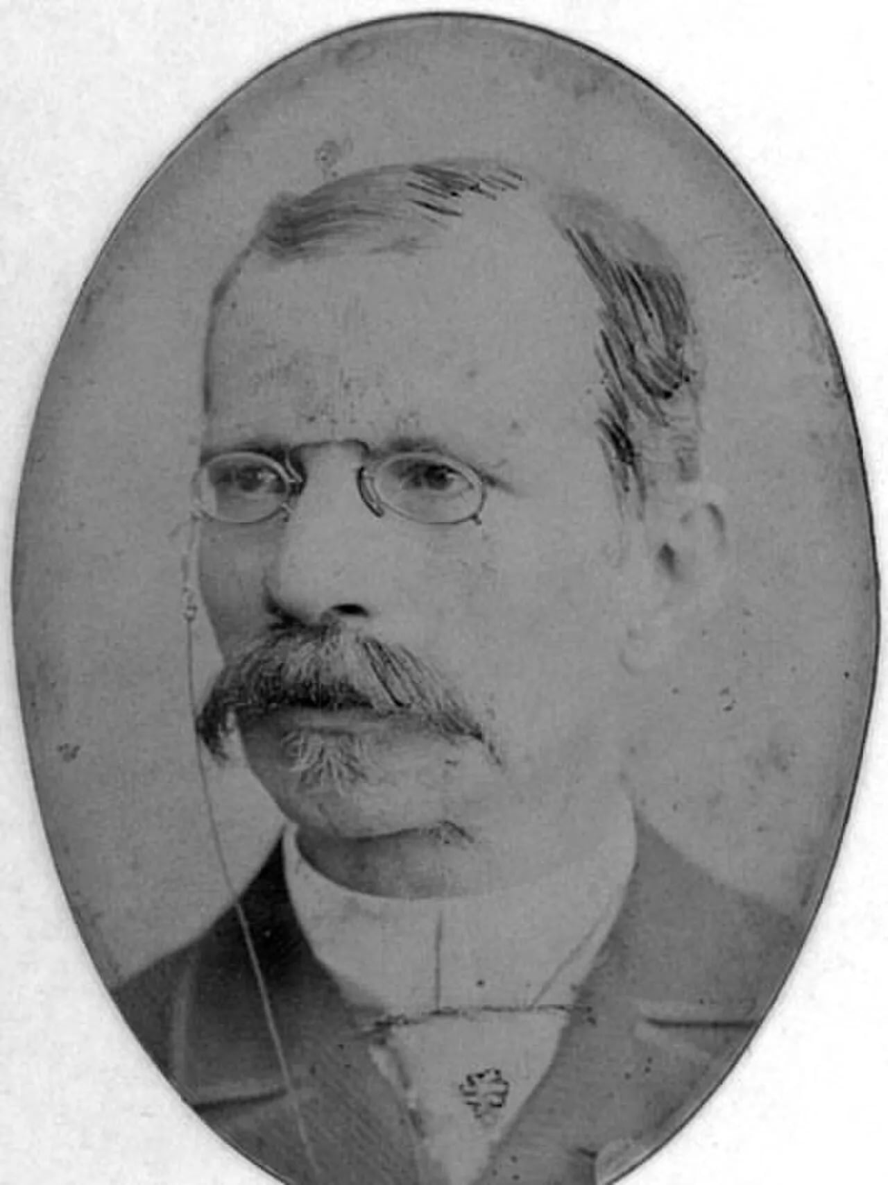 Porträt von Antônio Joaquim Pires de Carvalho e Albuquerque, barão de Vila Viçosa (1841–1915) – Gedenkseite