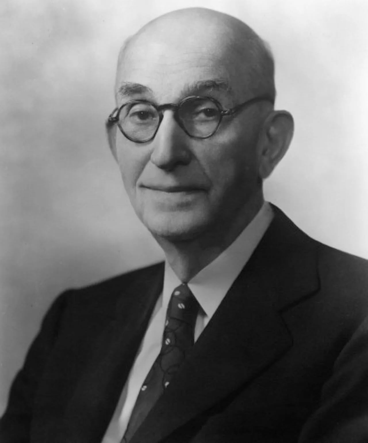 Portrait of Carl Hayden (1877–1972) – memorial page