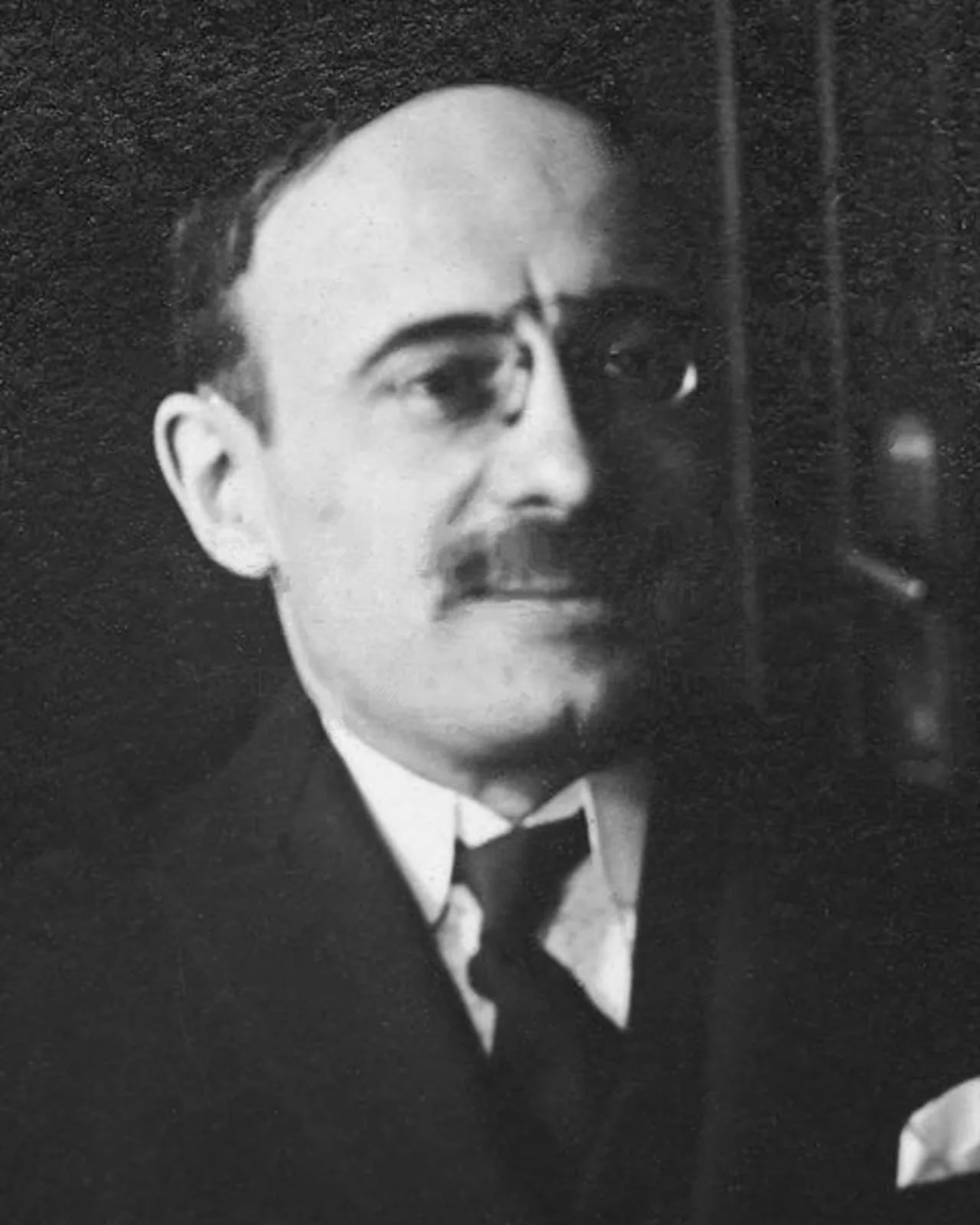 Portrait of Augusto de Castro (1883–1971) – memorial page