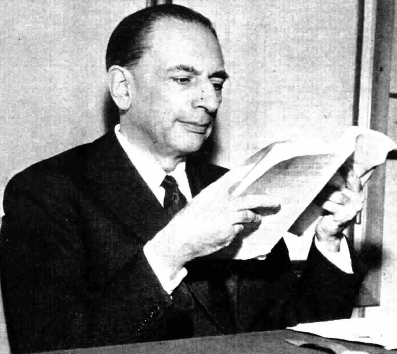 Porträt von Giacomo Devoto (1897–1974) – Gedenkseite