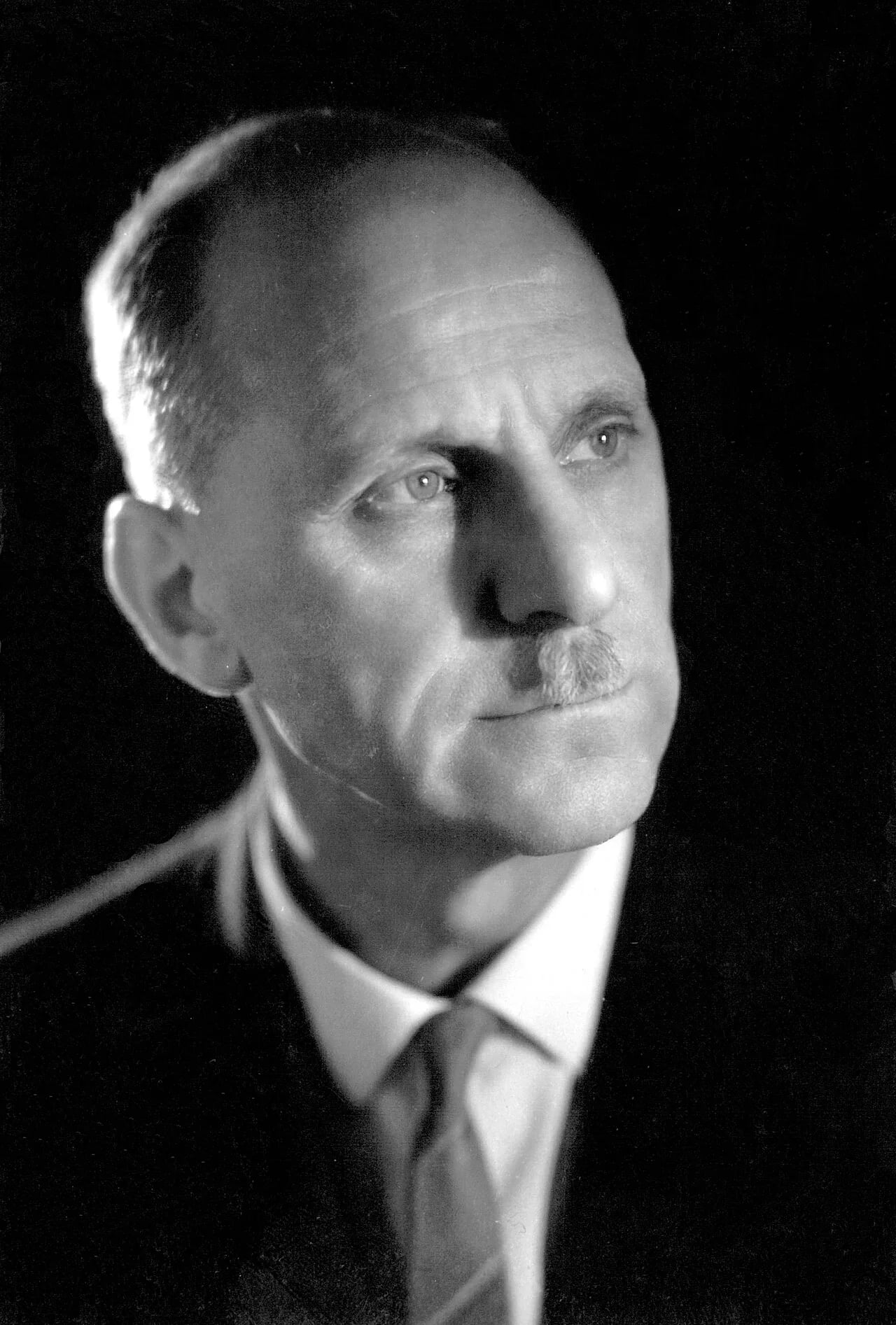 Portrait of Zbigniew Zakrzewski (1912–1992) – memorial page