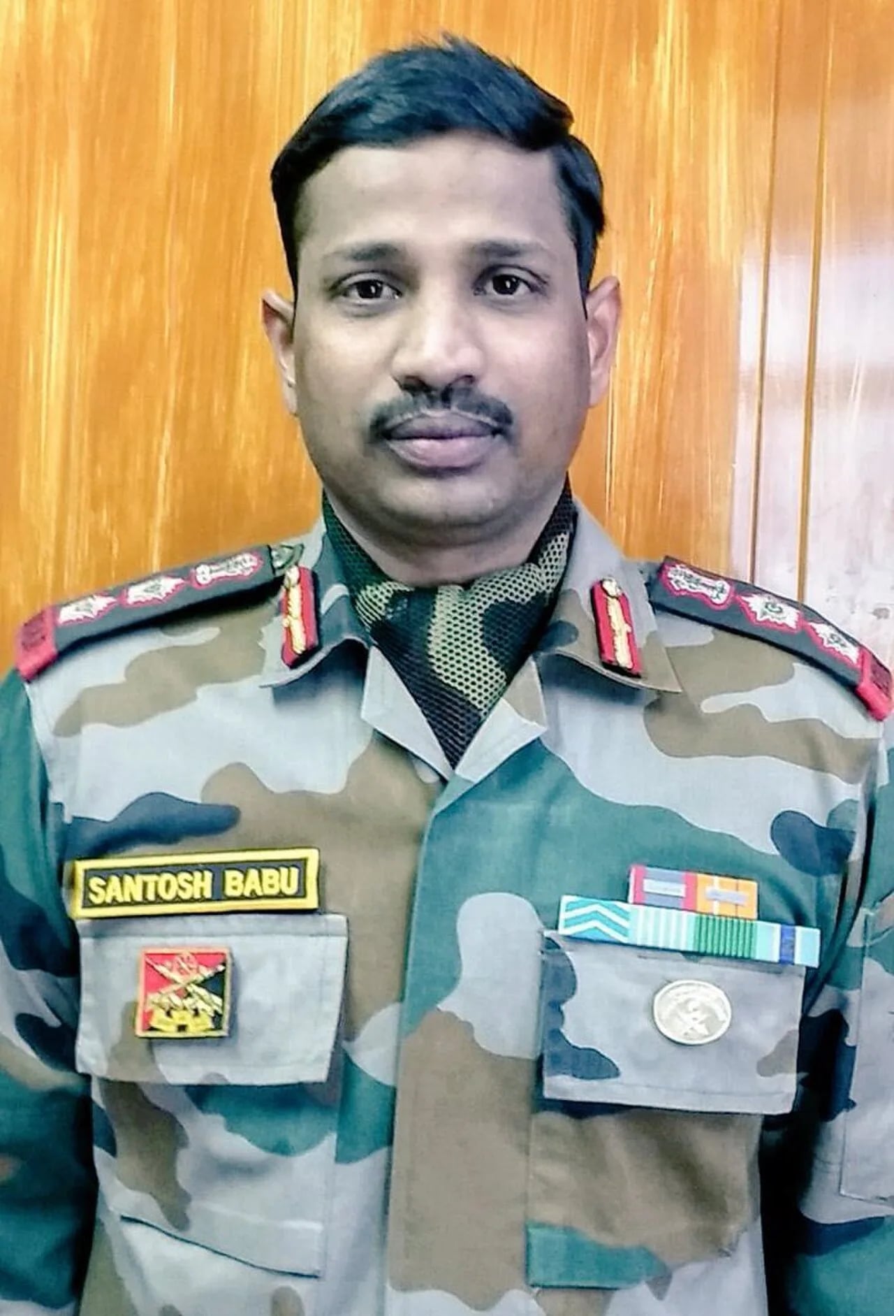Porträt von B. Santosh Babu (1982–2020) – Gedenkseite