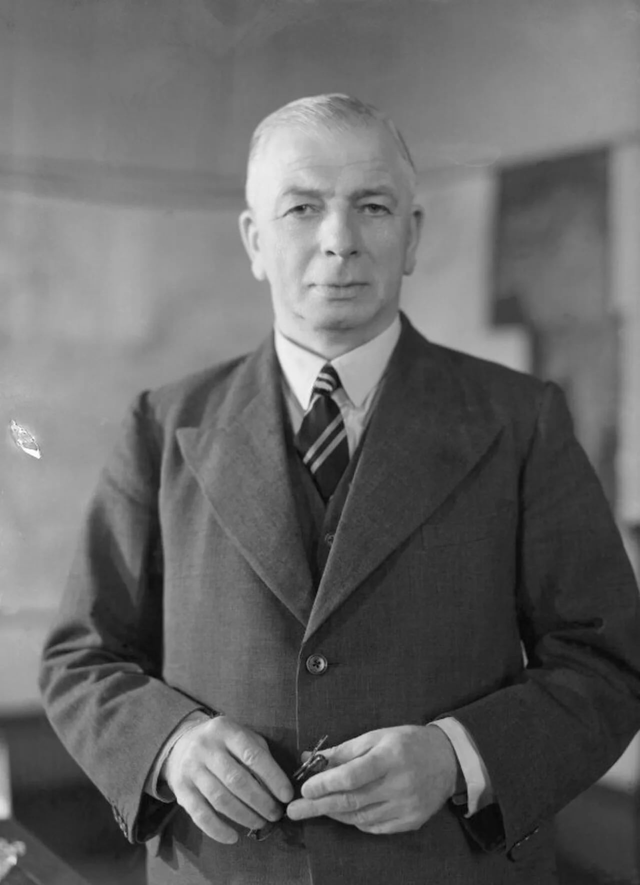 Portrait of Albert Victor Alexander (1885–1965) – memorial page