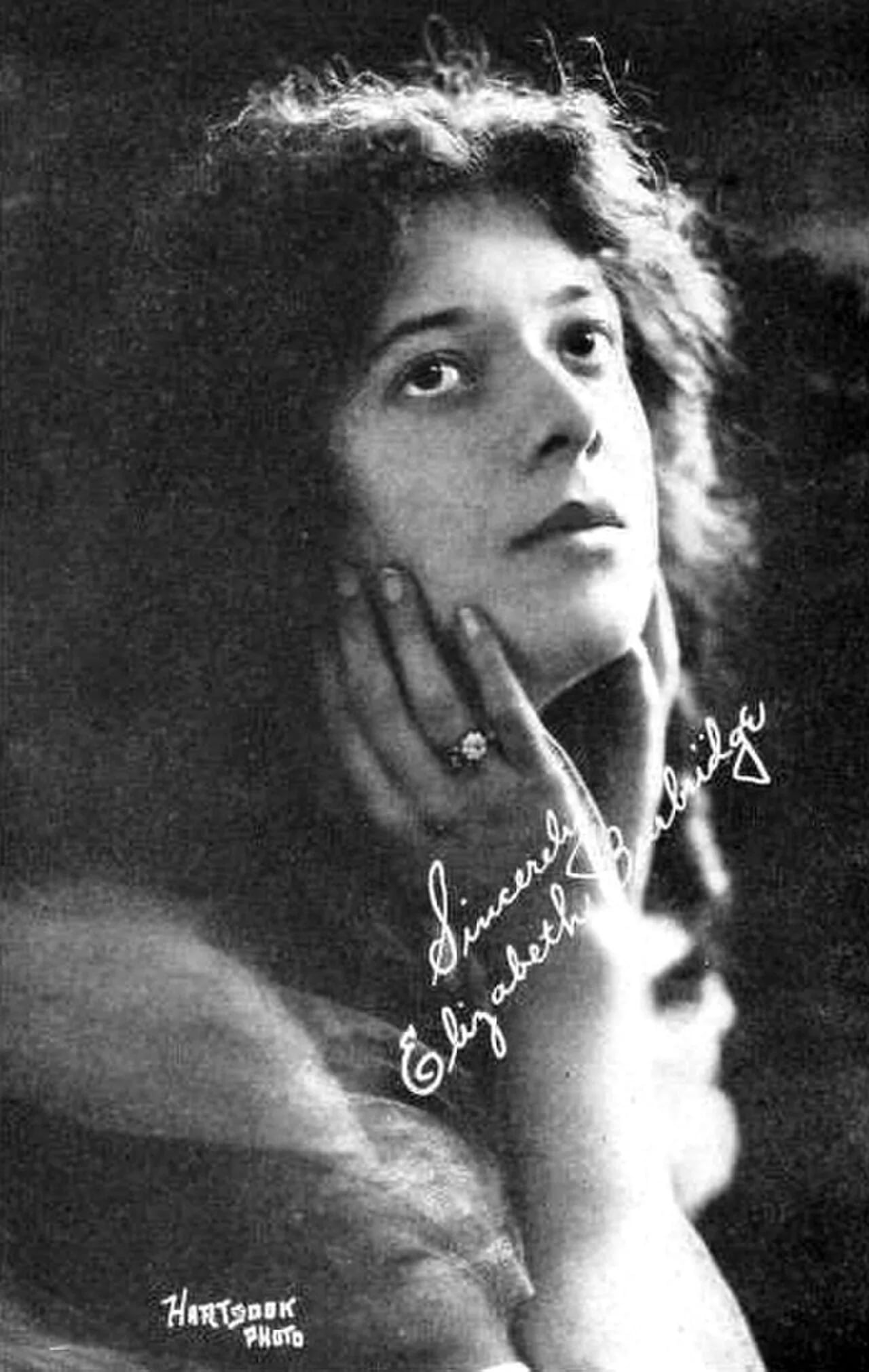 Portrait of Betty Burbridge (1895–1987) – memorial page