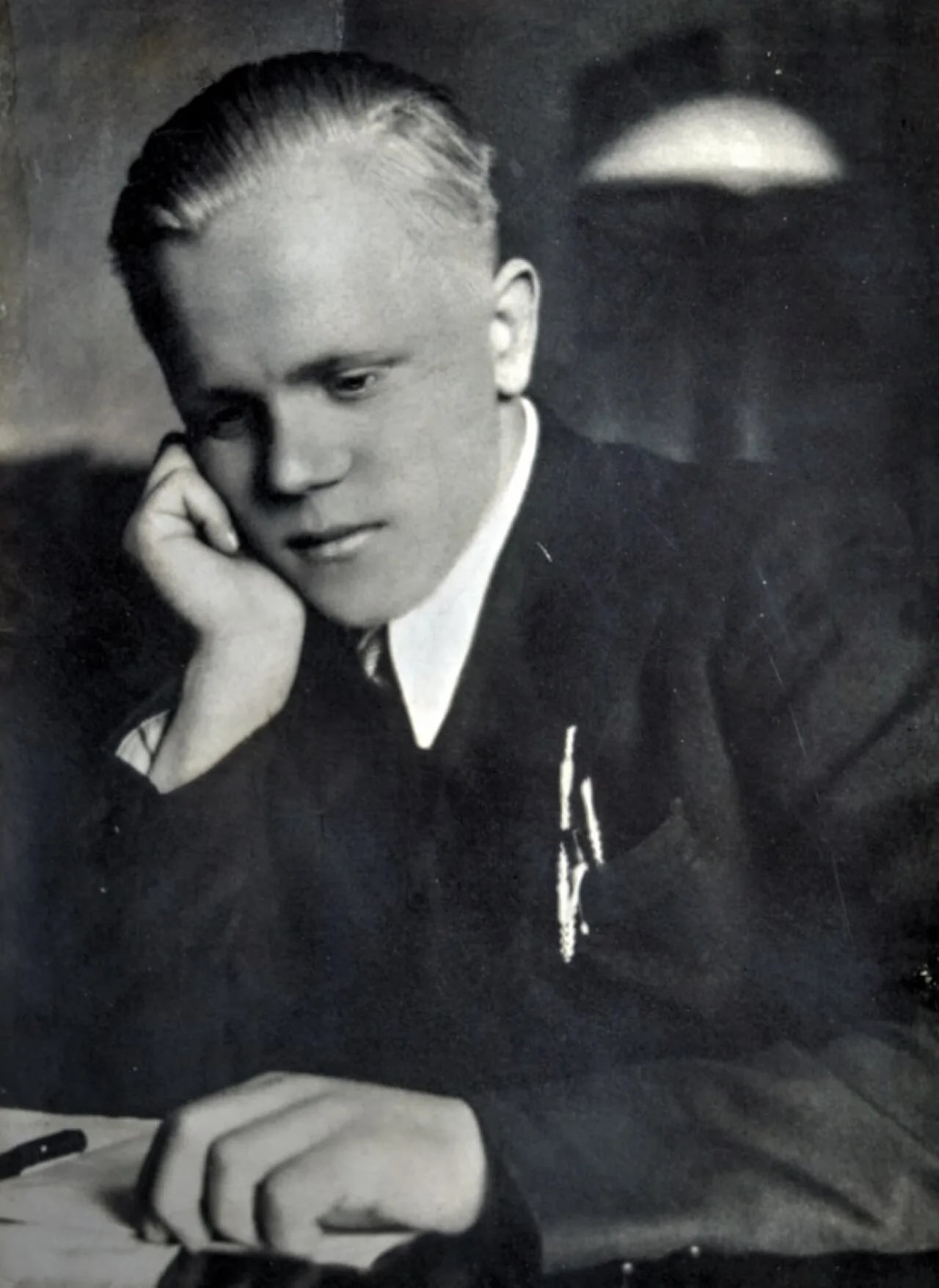 Portrait of Lojze Grozde (1923–1943) – memorial page