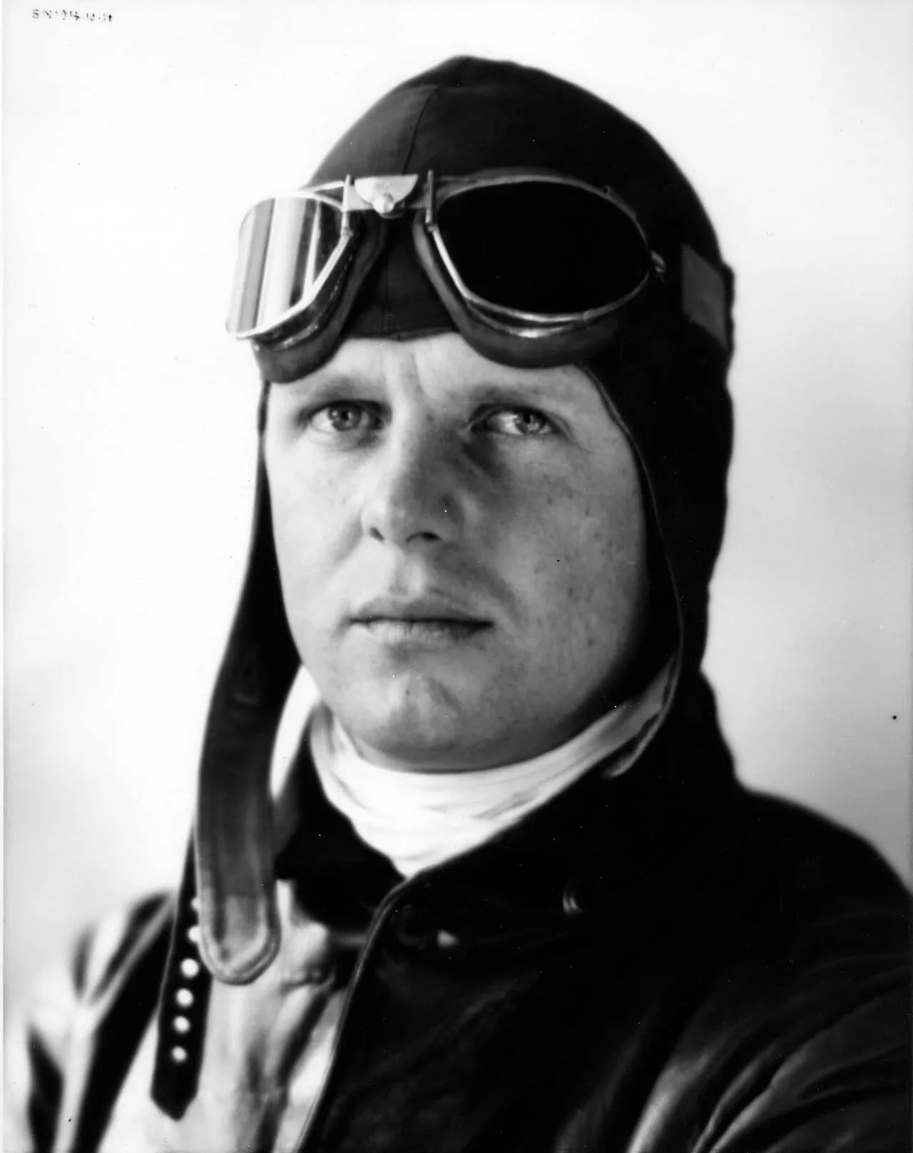 Porträt von Edward C. Dyer (1907–1975) – Gedenkseite