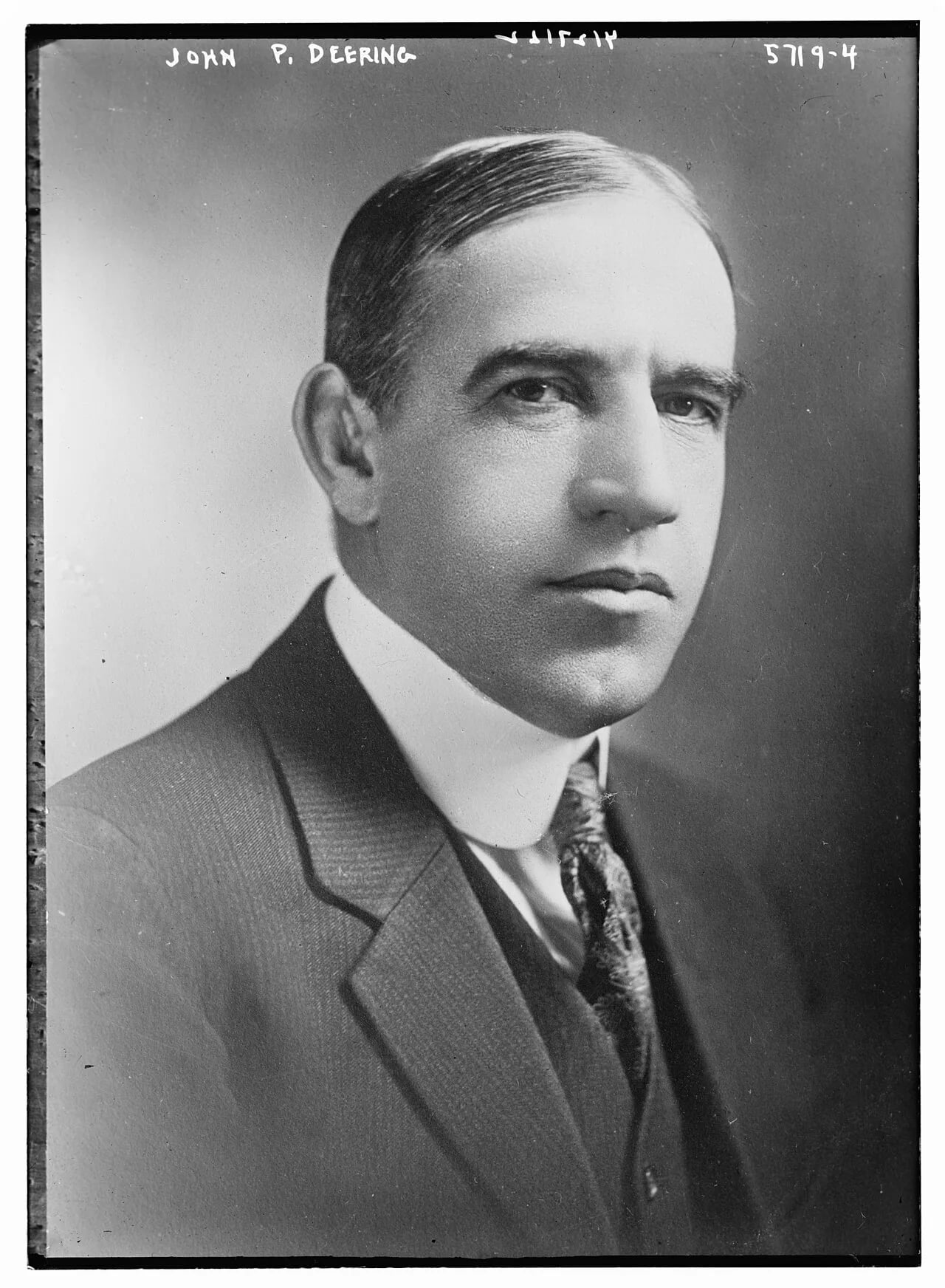 Porträt von John Percy Deering (1873–1947) – Gedenkseite