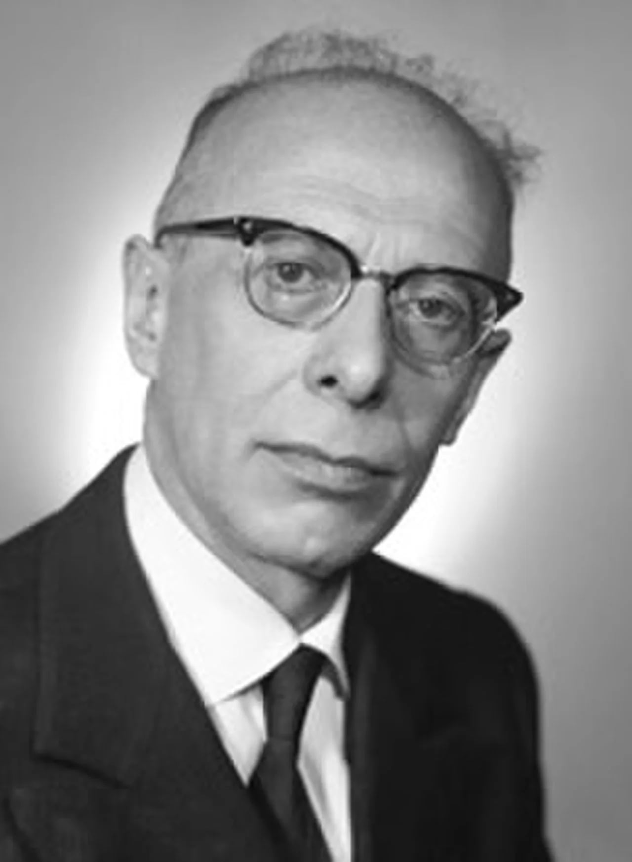 Portrait of Ennio Zelioli-Lanzini (1899–1976) – memorial page