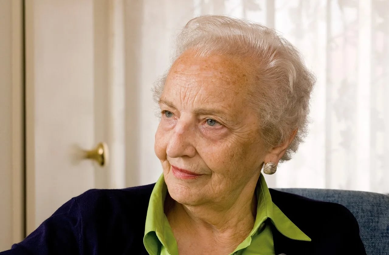 Portrait of Miren Jone Azurza (1929–2022) – memorial page