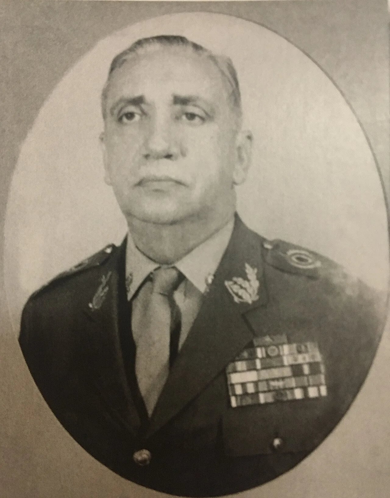 Porträt von Carlos de Meira Mattos (1913–2007) – Gedenkseite