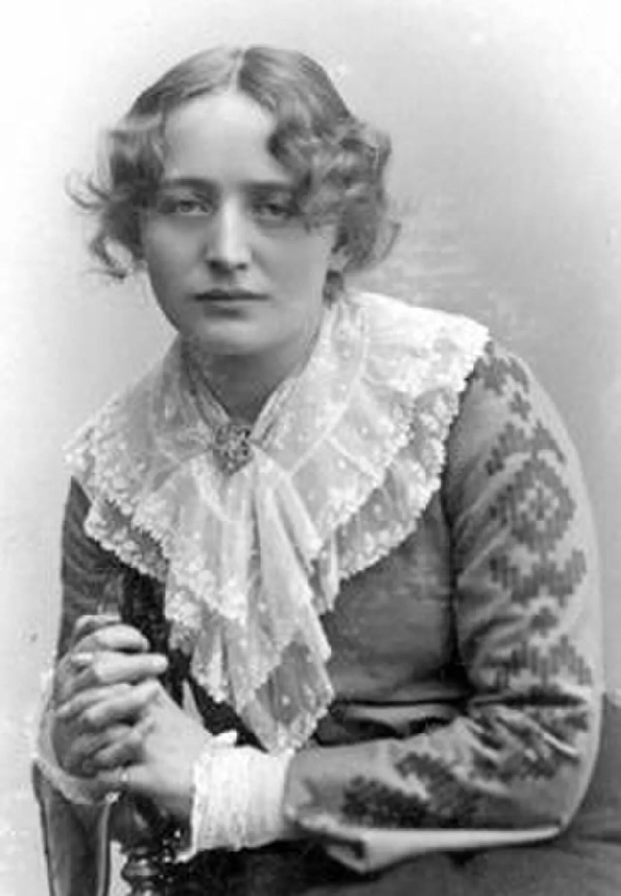 Portrait of Nanna Aakjær (1874–1962) – memorial page