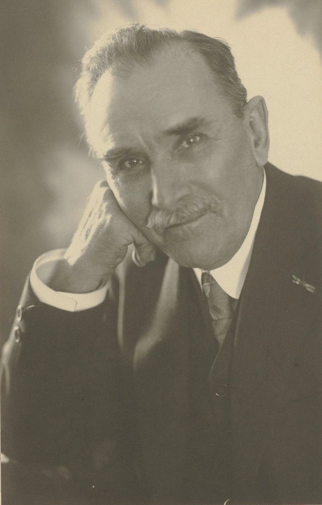 Porträt von Justus Rinia Cornelis Gonggrijp (1857–1929) – Gedenkseite