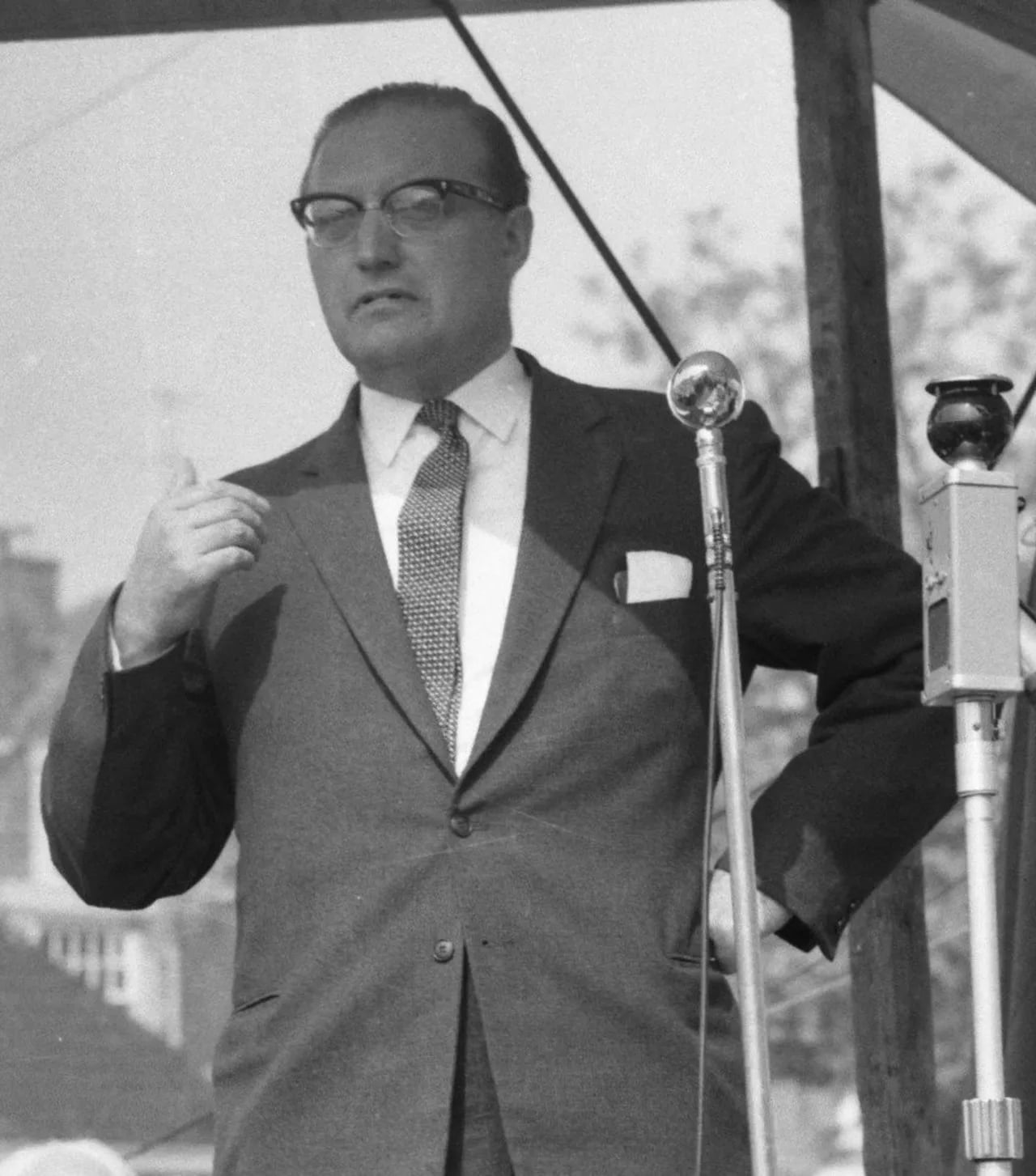 Portrait of Louis Jansen (1915–2010) – memorial page