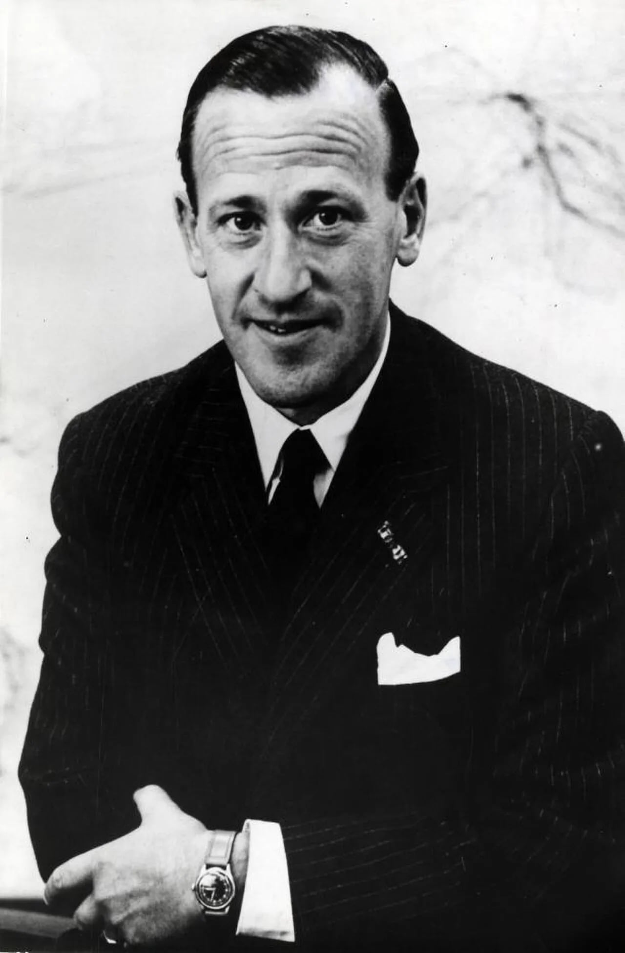 Portrait of Ernst van der Beugel (1918–2004) – memorial page