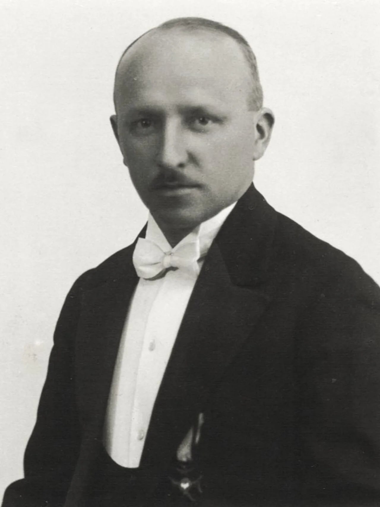 Portrait of Bolesław Frey (1895–1974) – memorial page