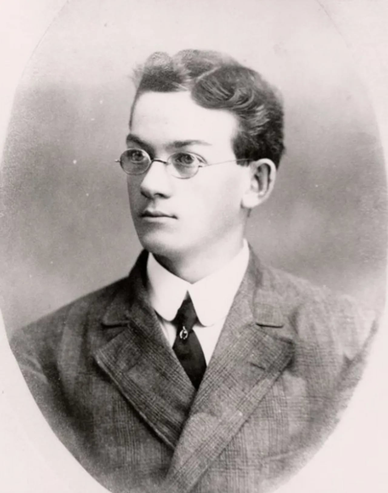 Porträt von Claudius Herman Mayo (1890–1948) – Gedenkseite
