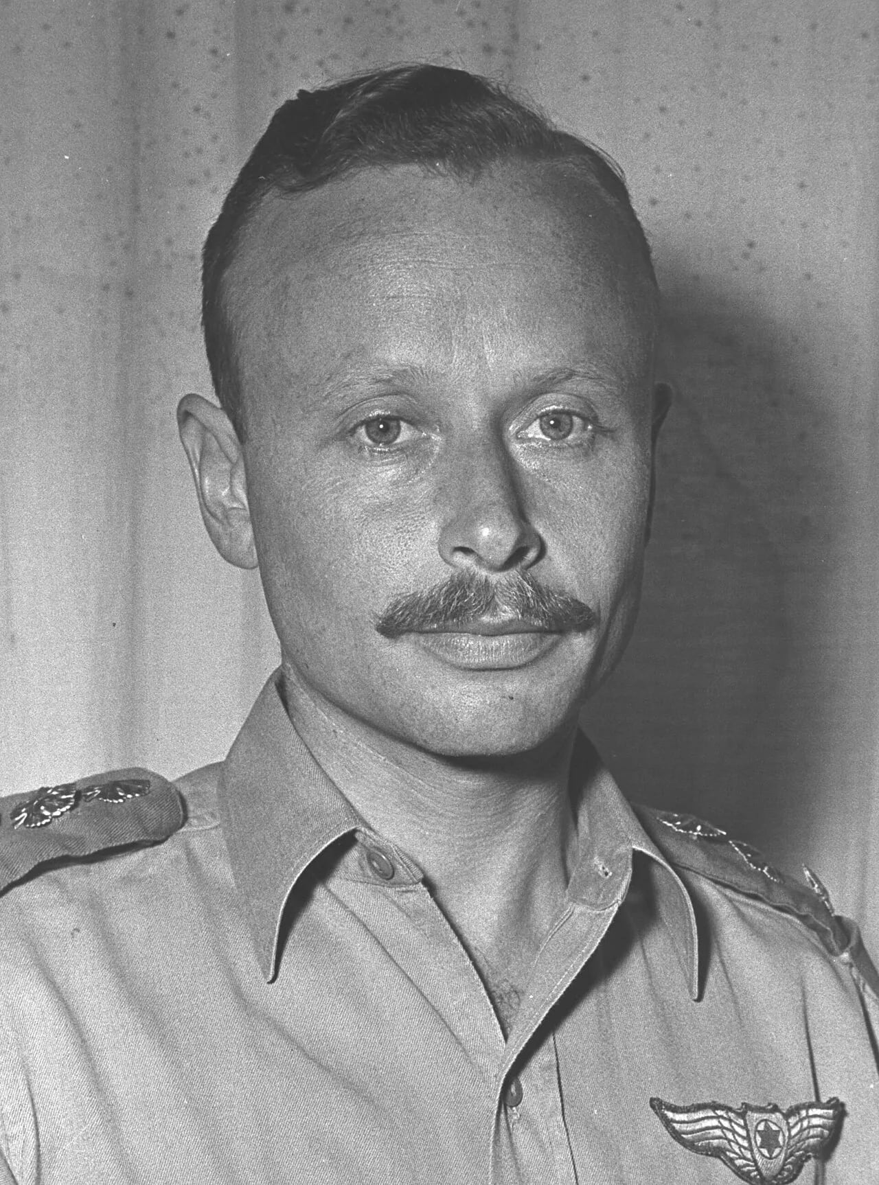 Portrait of Dan Tolkowskie (1921–2025) – memorial page