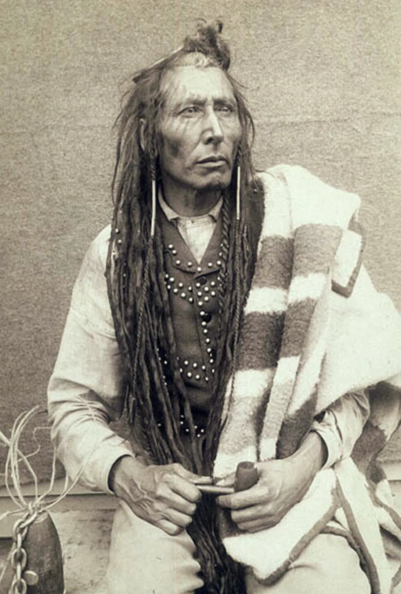 Porträt von Pitikwahanapiwiyin (1842–1886) – Gedenkseite