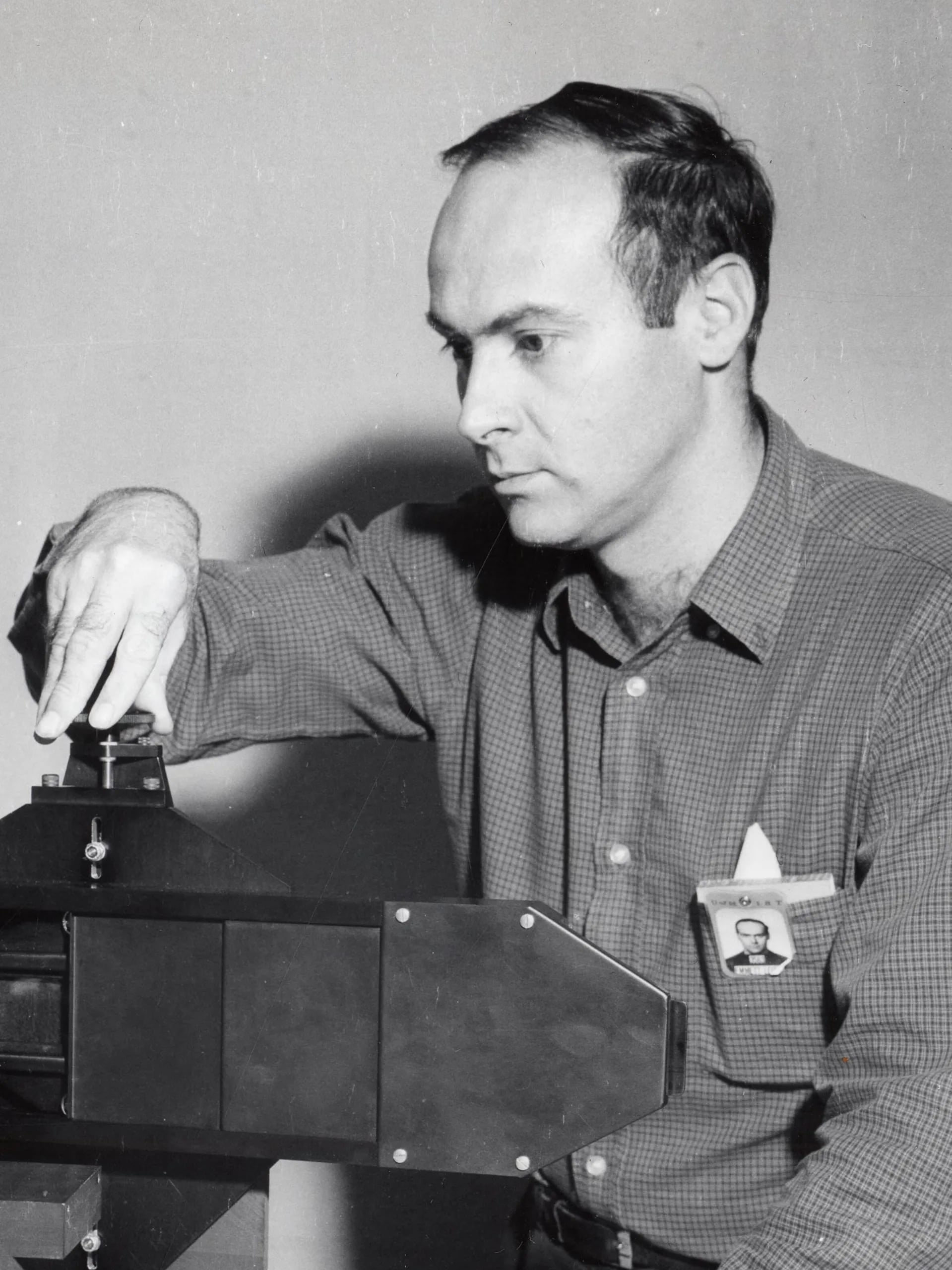 Portrait of Emmett Leith (1927–2005) – memorial page