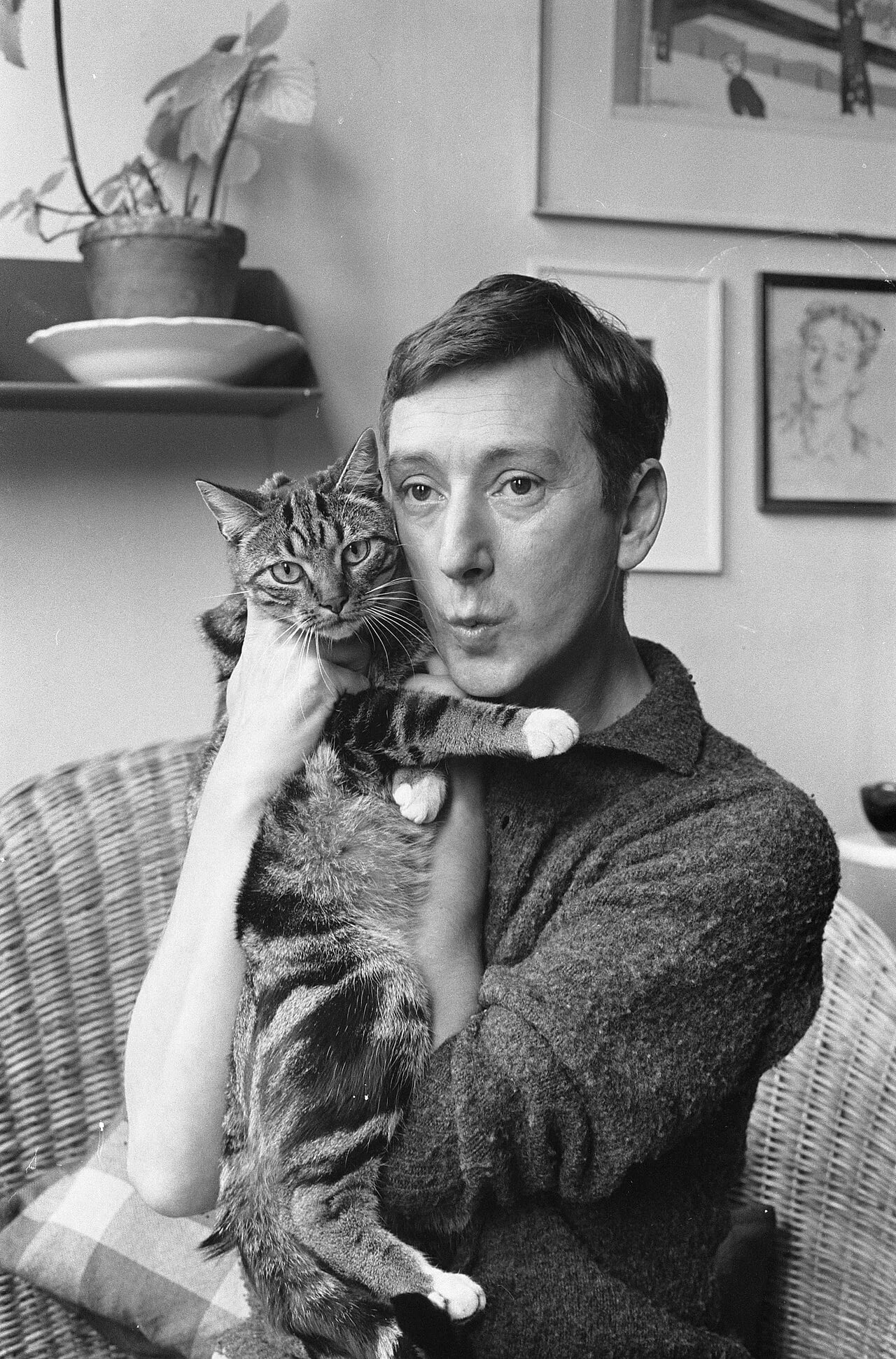 Portrait of Albert Mol (1917–2004) – memorial page