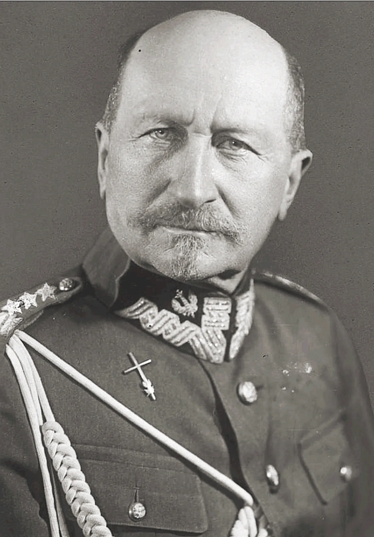 Porträt von Józef Dowbor-Muśnicki (1867–1937) – Gedenkseite