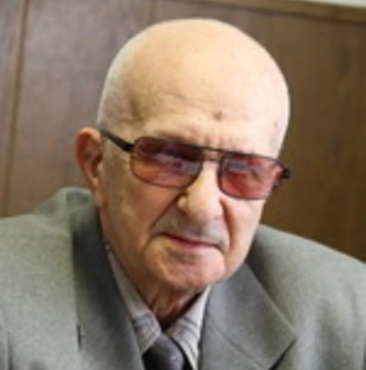 Porträt von Viktor Kozlov (1932–2020) – Gedenkseite