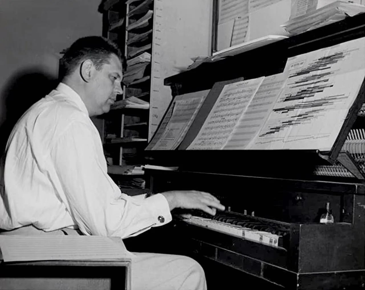 Portrait of George Bruns (1914–1983) – memorial page