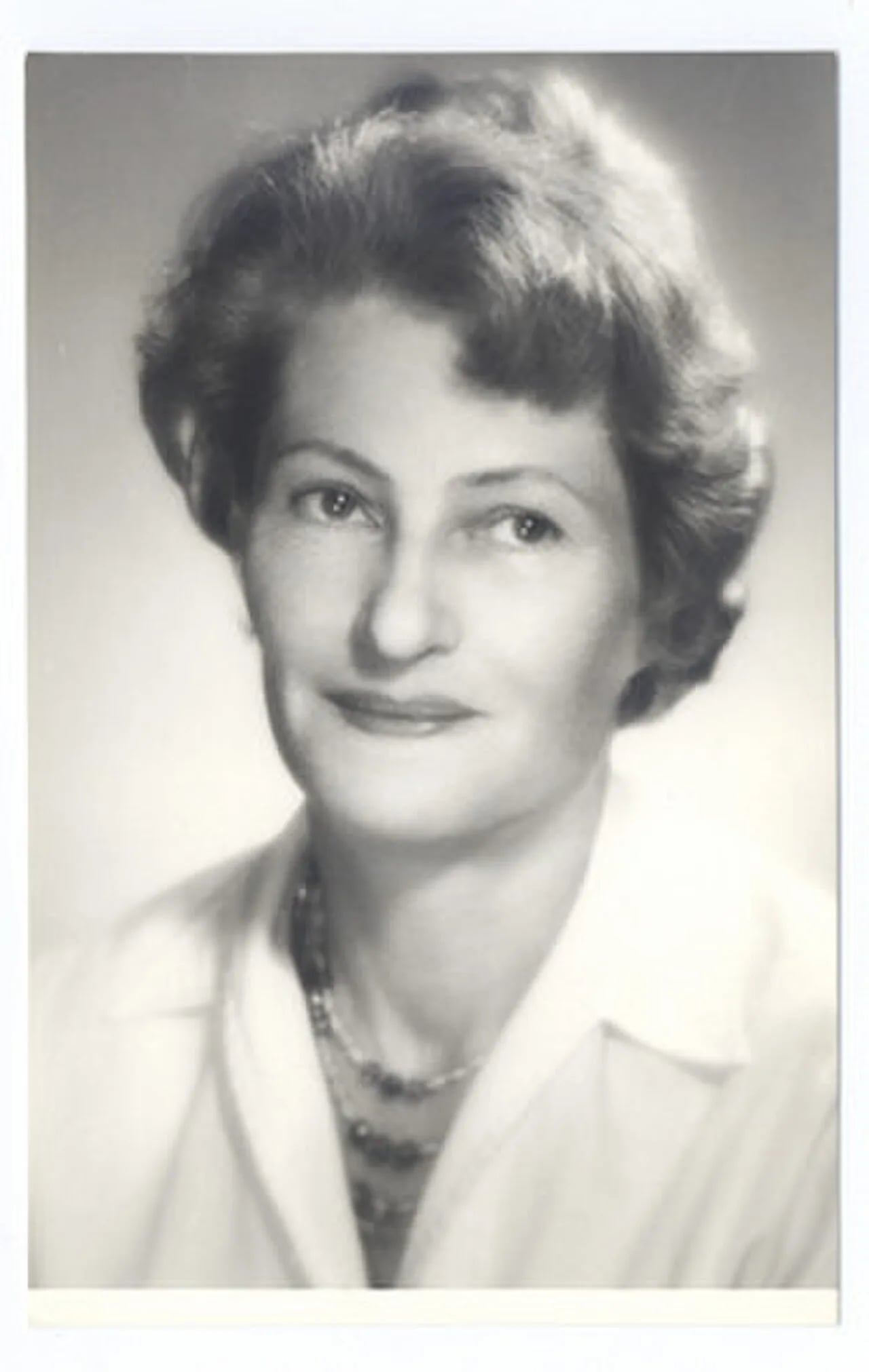 Portrait of Halina Feliksa Starczewska (1895–1986) – memorial page