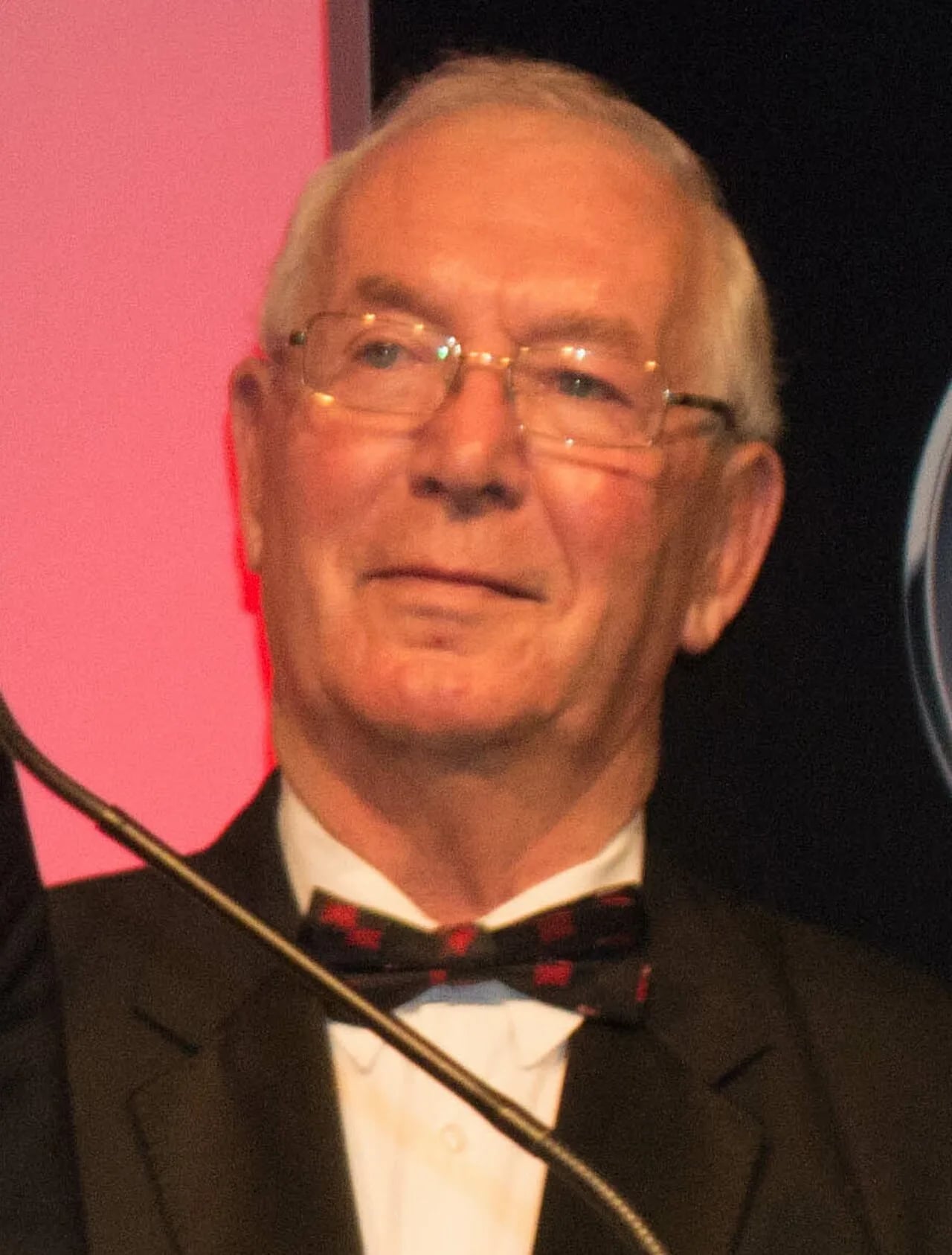 Porträt von John Dawes (1940–2021) – Gedenkseite