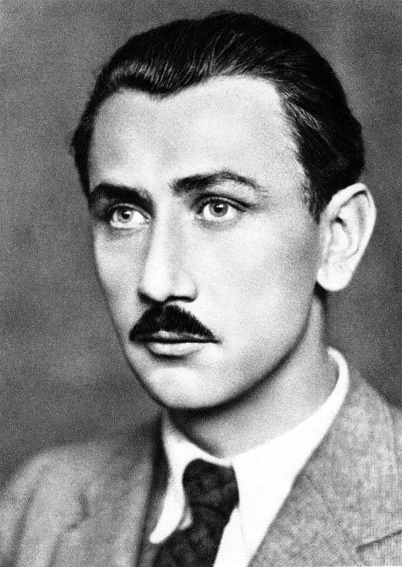 Portrait of Dobroslav Chrobák (1907–1951) – memorial page