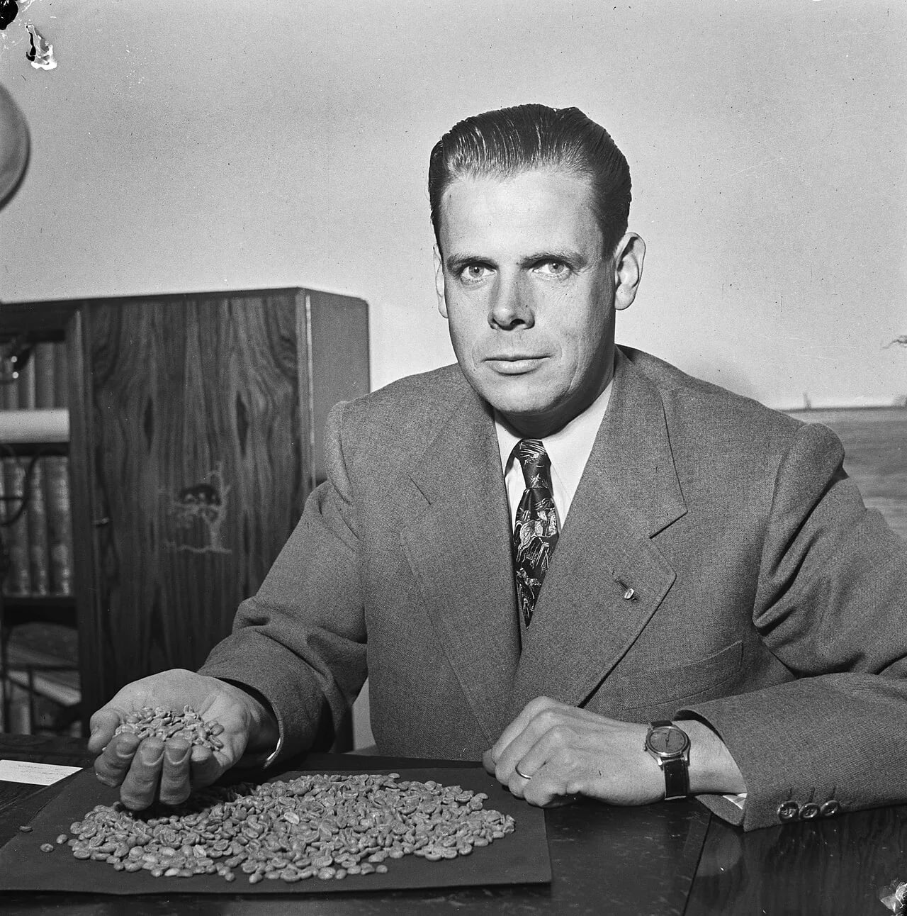 Portrait of Henrik Paulig (1915–1982) – memorial page