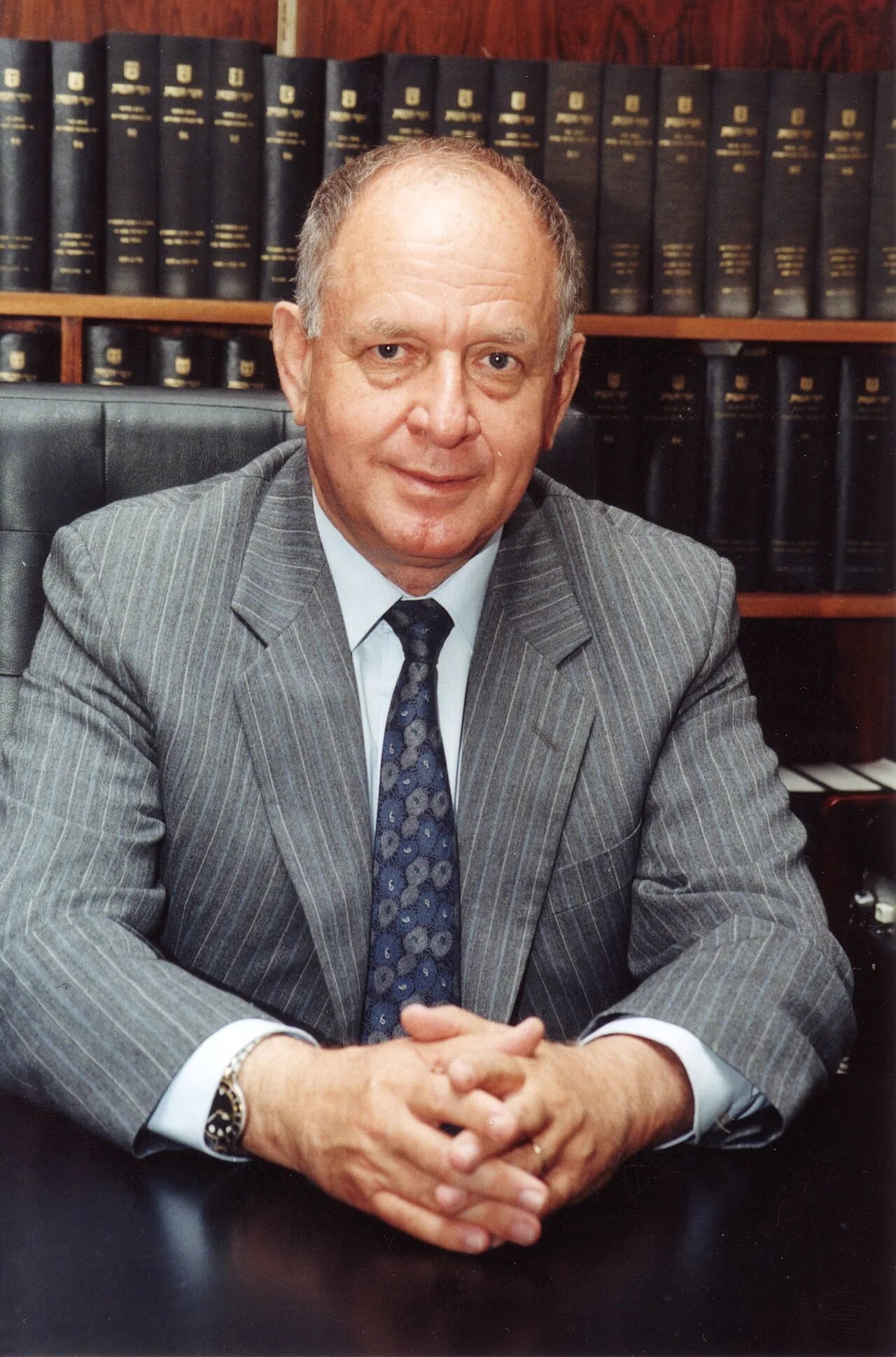 Portrait of Dan Tichon (1937–2024) – memorial page