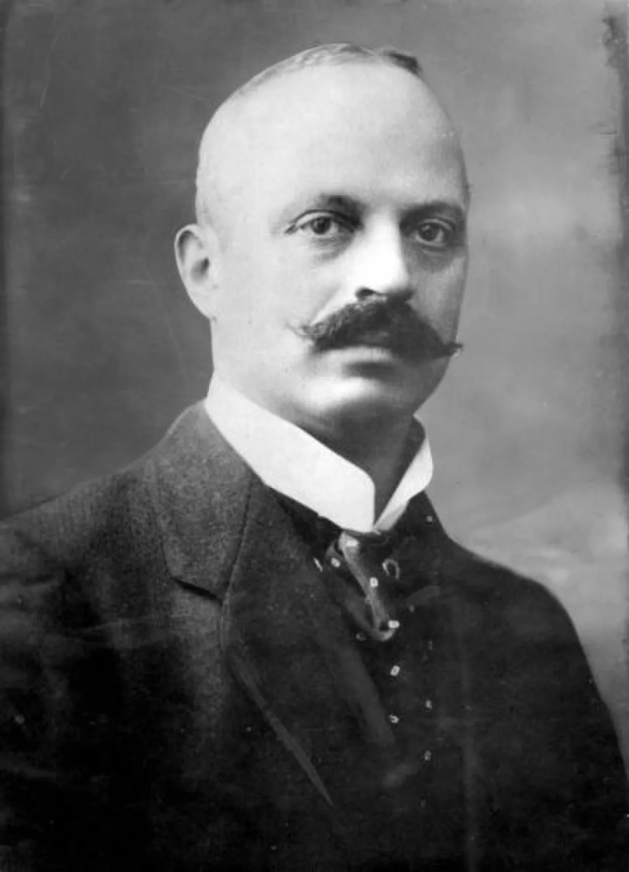 Portrait of Charles Ruijs de Beerenbrouck (1873–1936) – memorial page