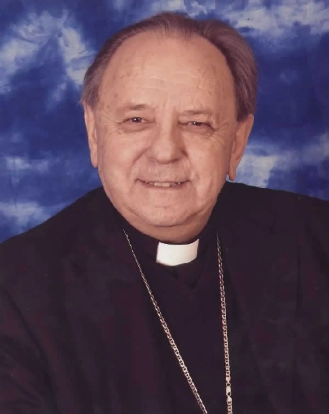 Portrait of Juan María Uriarte Goiricelaya (1933–2024) – memorial page