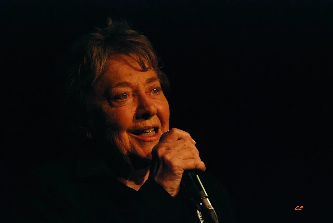 Porträt von Hélène Martin (1928–2021) – Gedenkseite