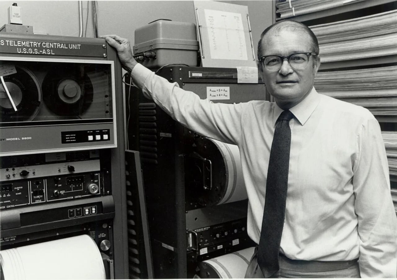 Portrait of Bruce Bolt (1930–2005) – memorial page