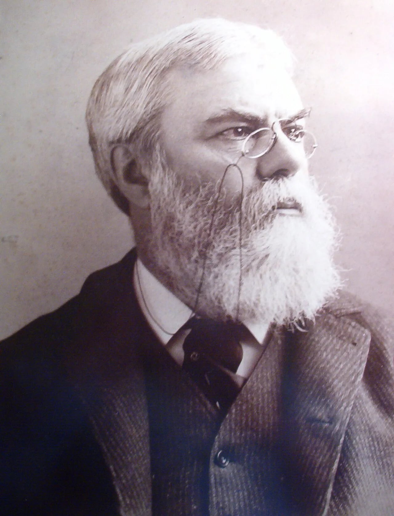 Portrait of Justin Winsor (1831–1897) – memorial page