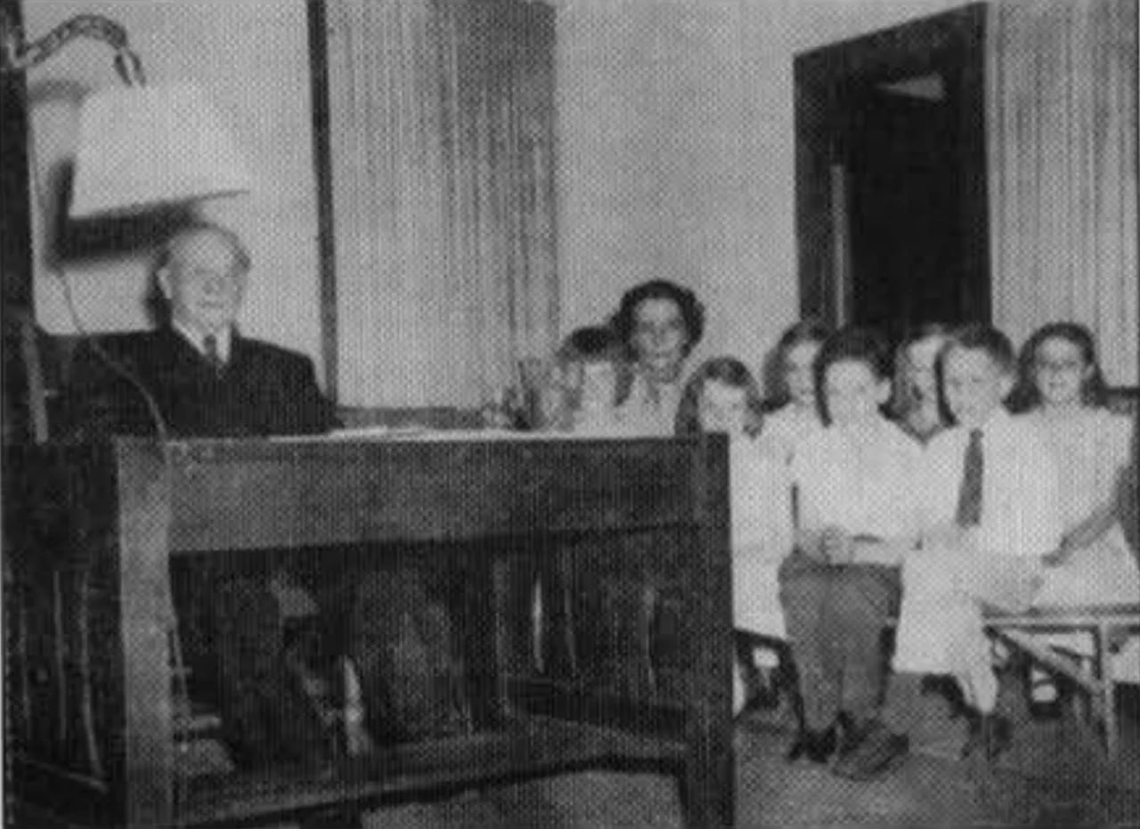 Porträt von Lewis S. Mills (1874–1965) – Gedenkseite