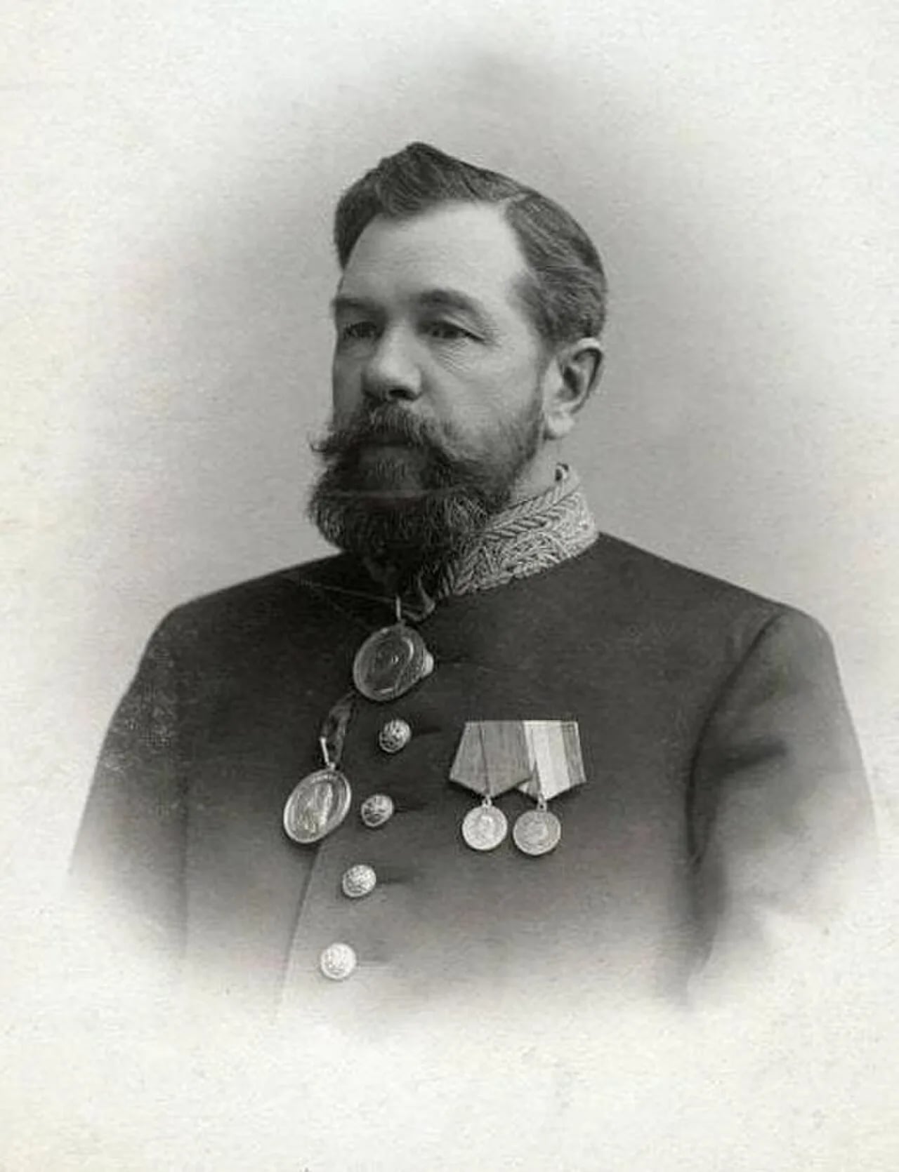 Porträt von Wladimir Makarowitsch Jemeljanow (1847–1923) – Gedenkseite
