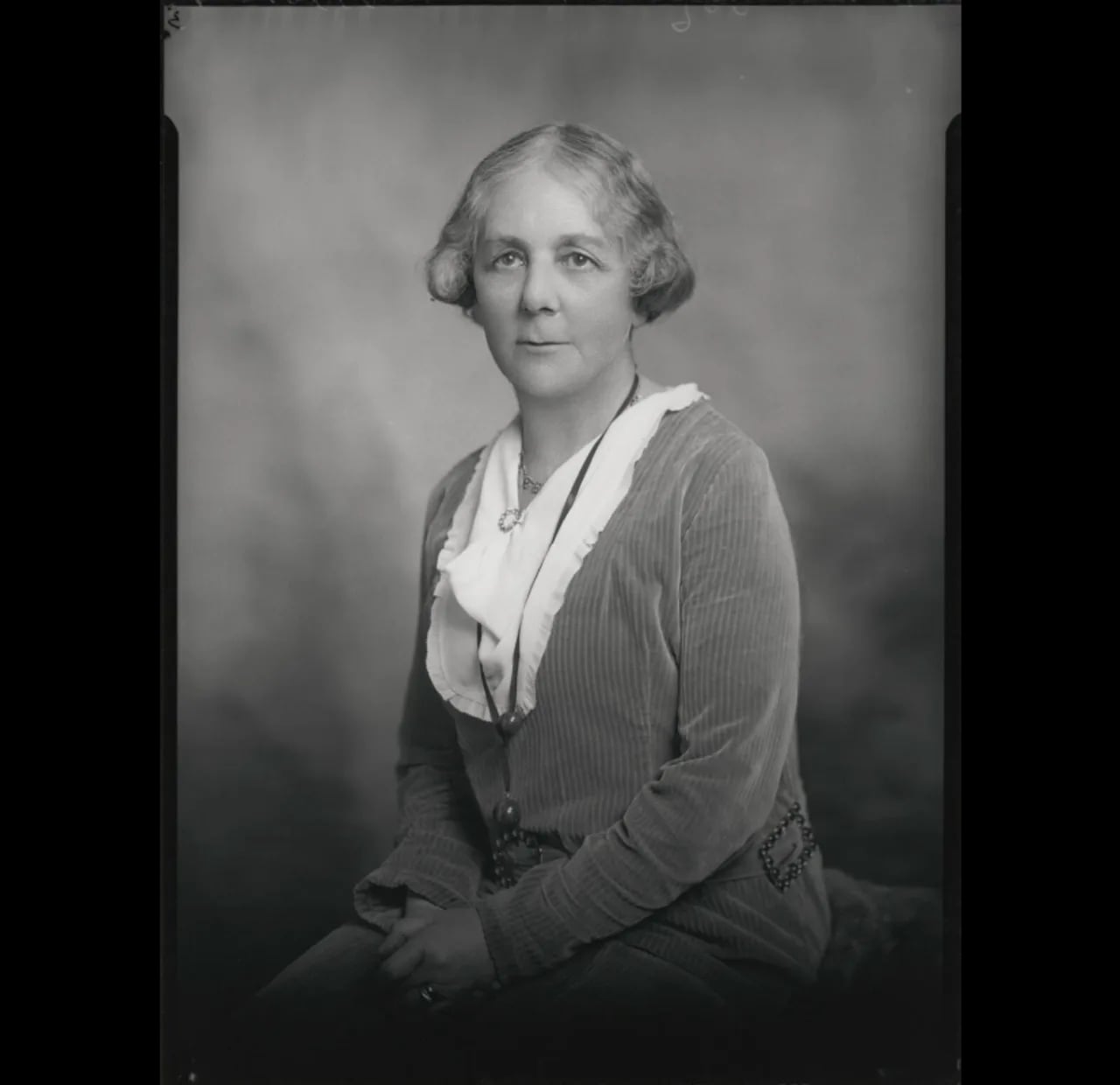 Porträt von Mary Sturge Gretton (1871–1970) – Gedenkseite