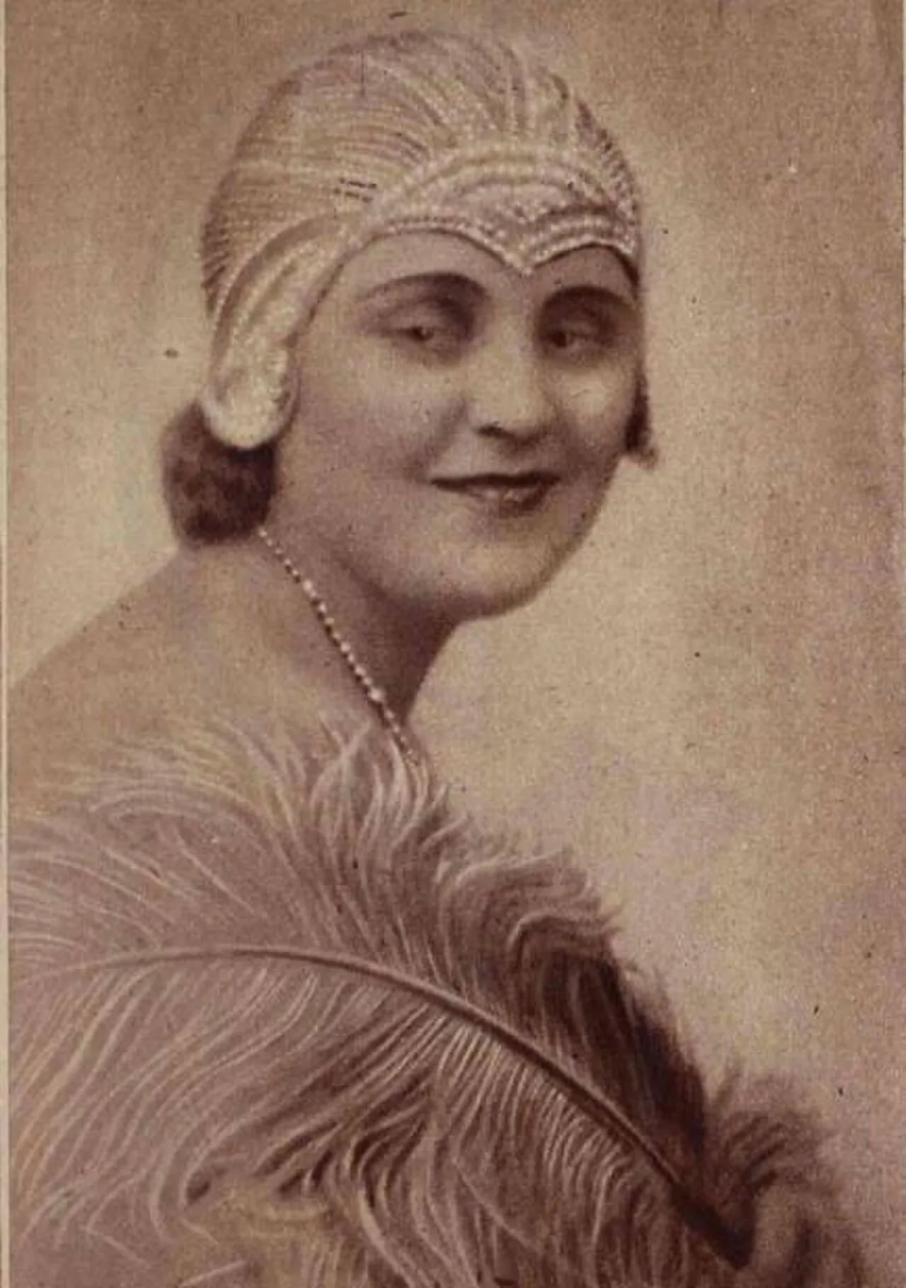 Porträt von Irén Zoltán (1903–1977) – Gedenkseite