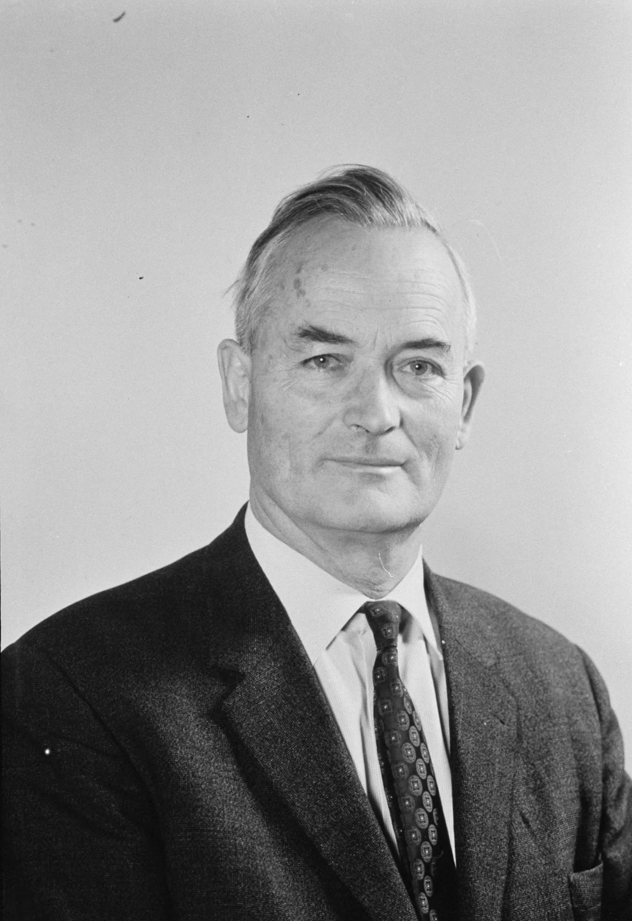 Porträt von Hans Tschumi (1908–2001) – Gedenkseite