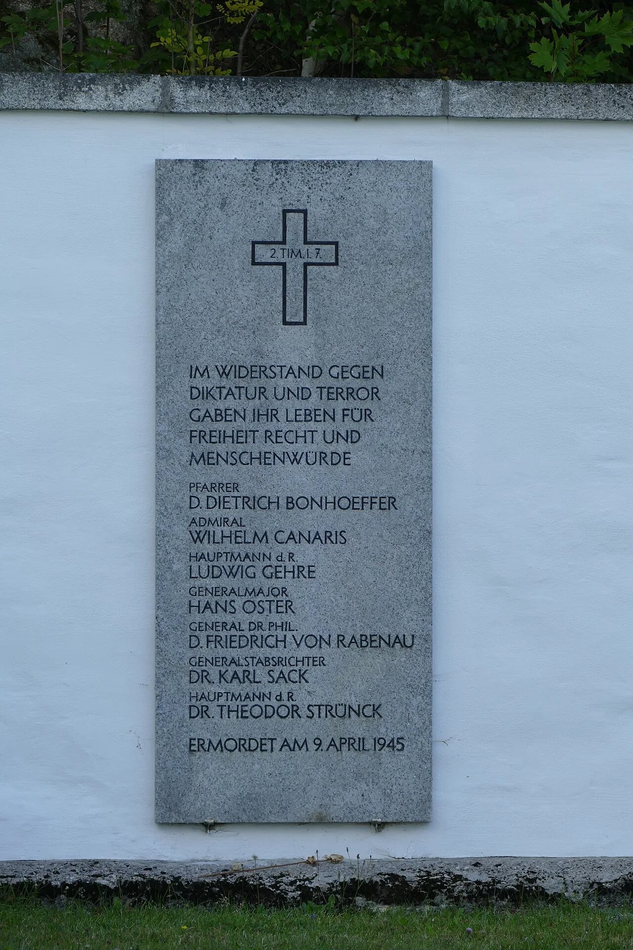 Portrait of Theodor Strünck (1895–1945) – memorial page