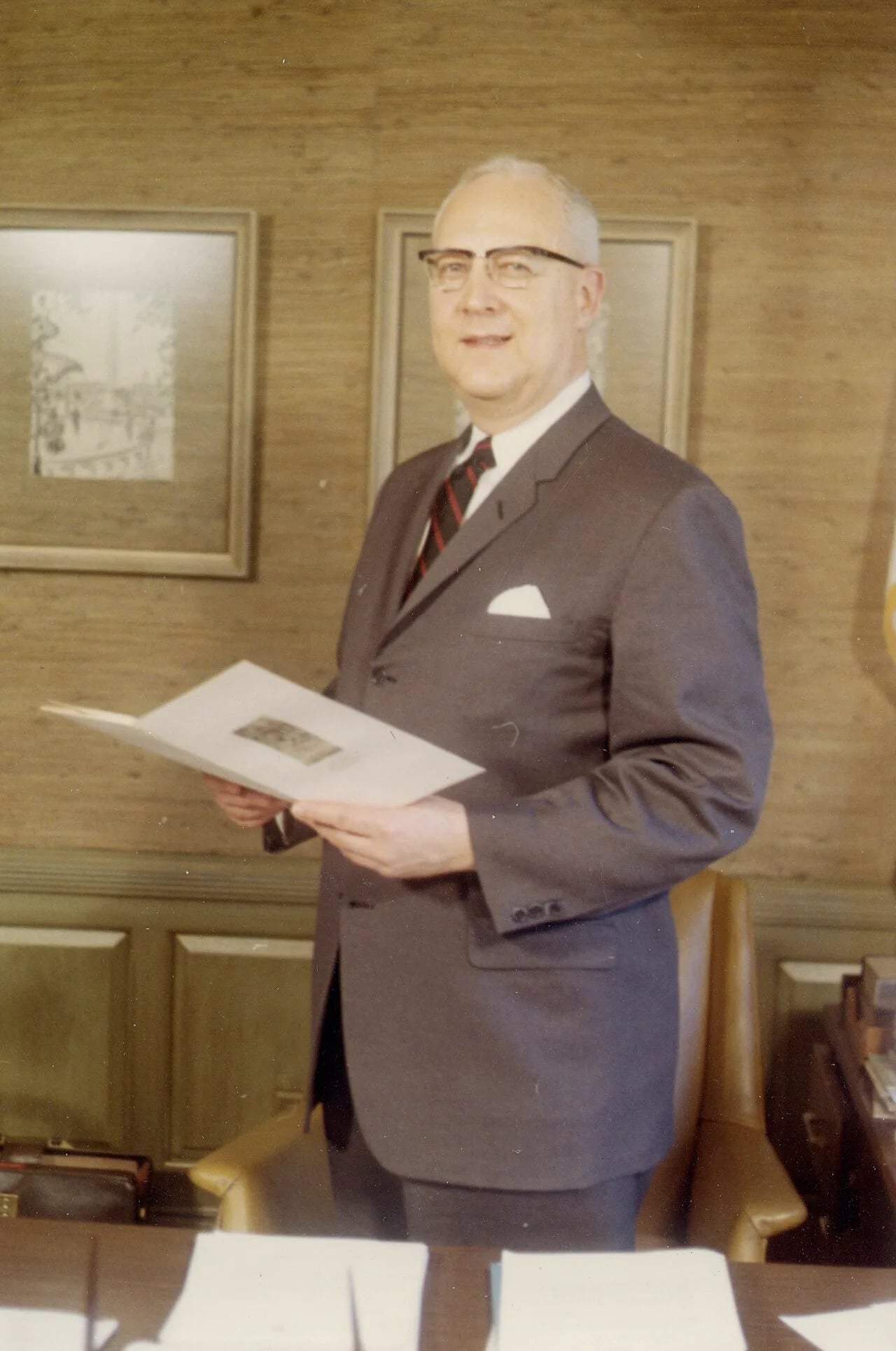 Portrait of Samuel Braden (1914–2003) – memorial page